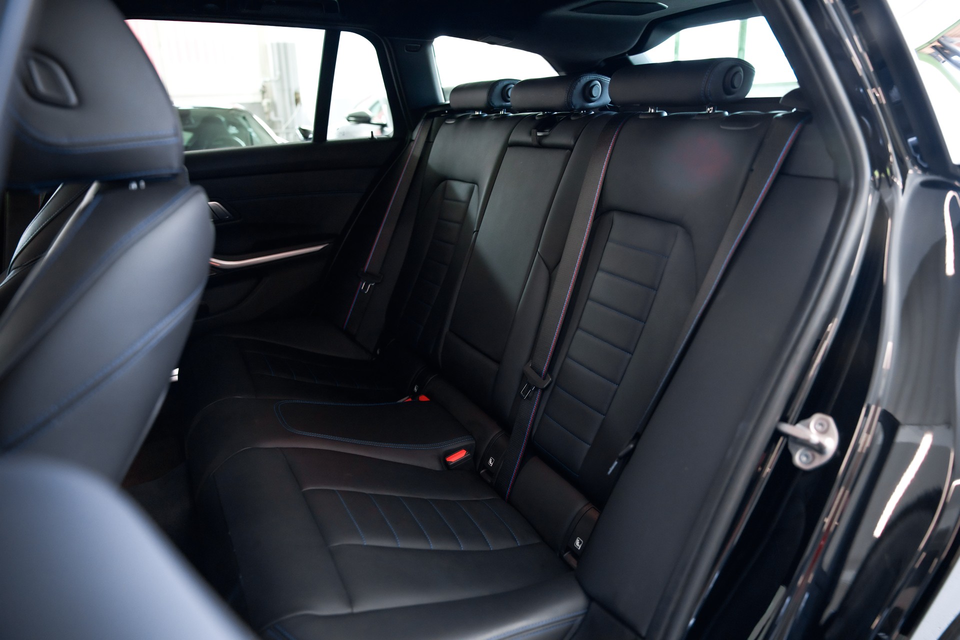 BMW M340d xDrive 48V Touring Steptronic Sport *CH-Fahrzeug*Gratisservice-image-22