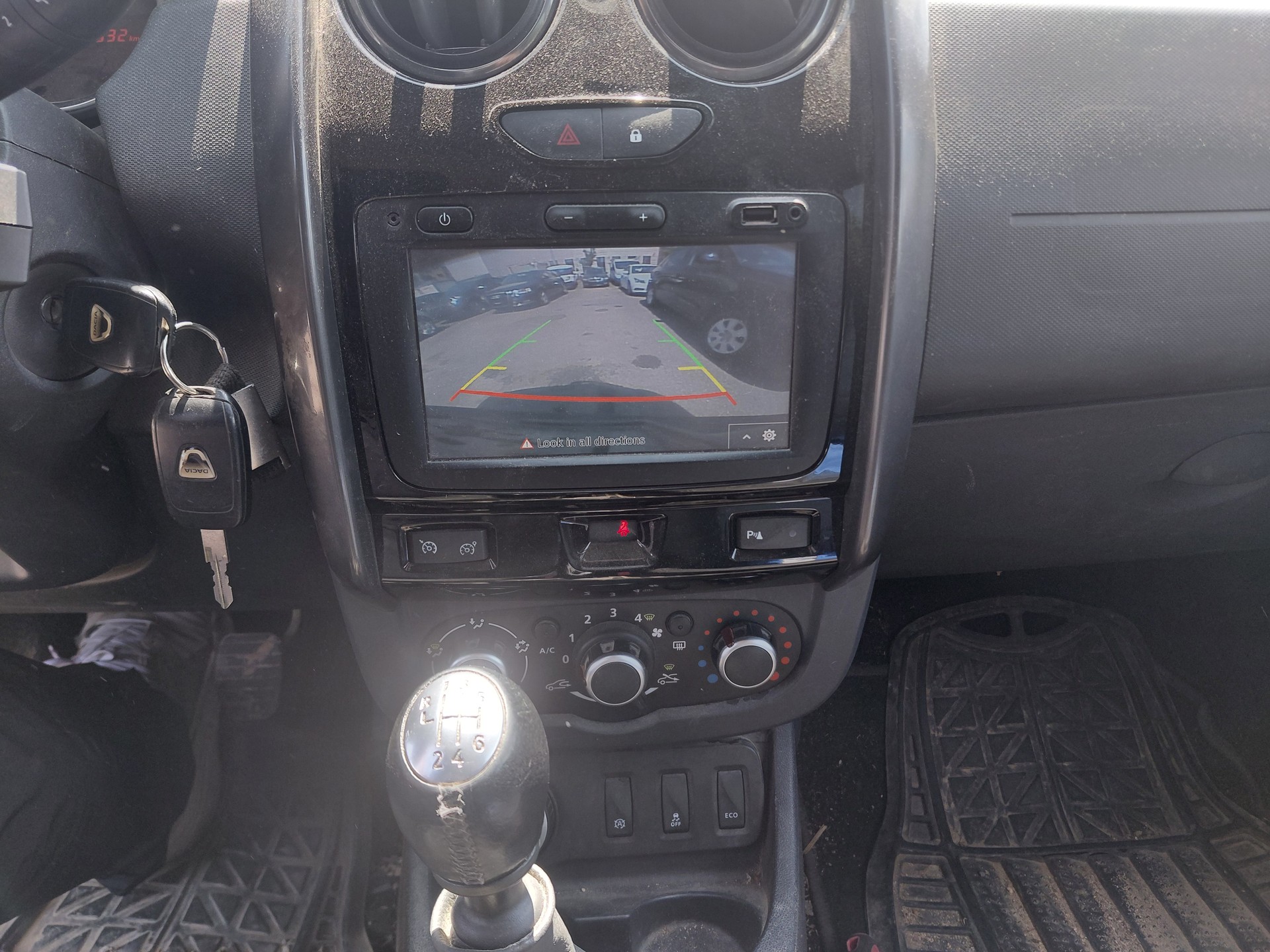 DACIA Duster 1.2 T Unlimited 4x4-image-8
