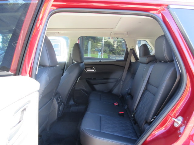 NISSAN X-Trail 1.5 VC-T Tekna+ e-4orce-image-6