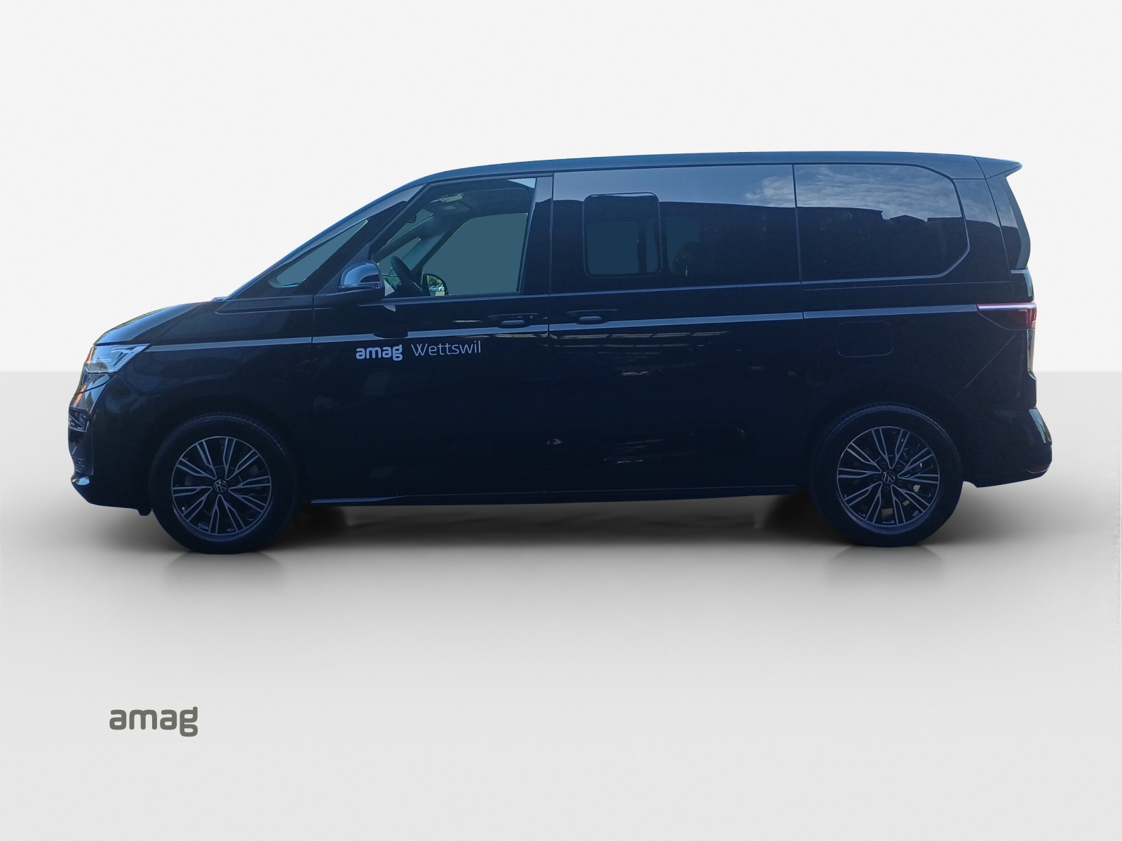 VW Multivan Liberty kurz 1.5 eHyb 4Motion-showroom-element-1