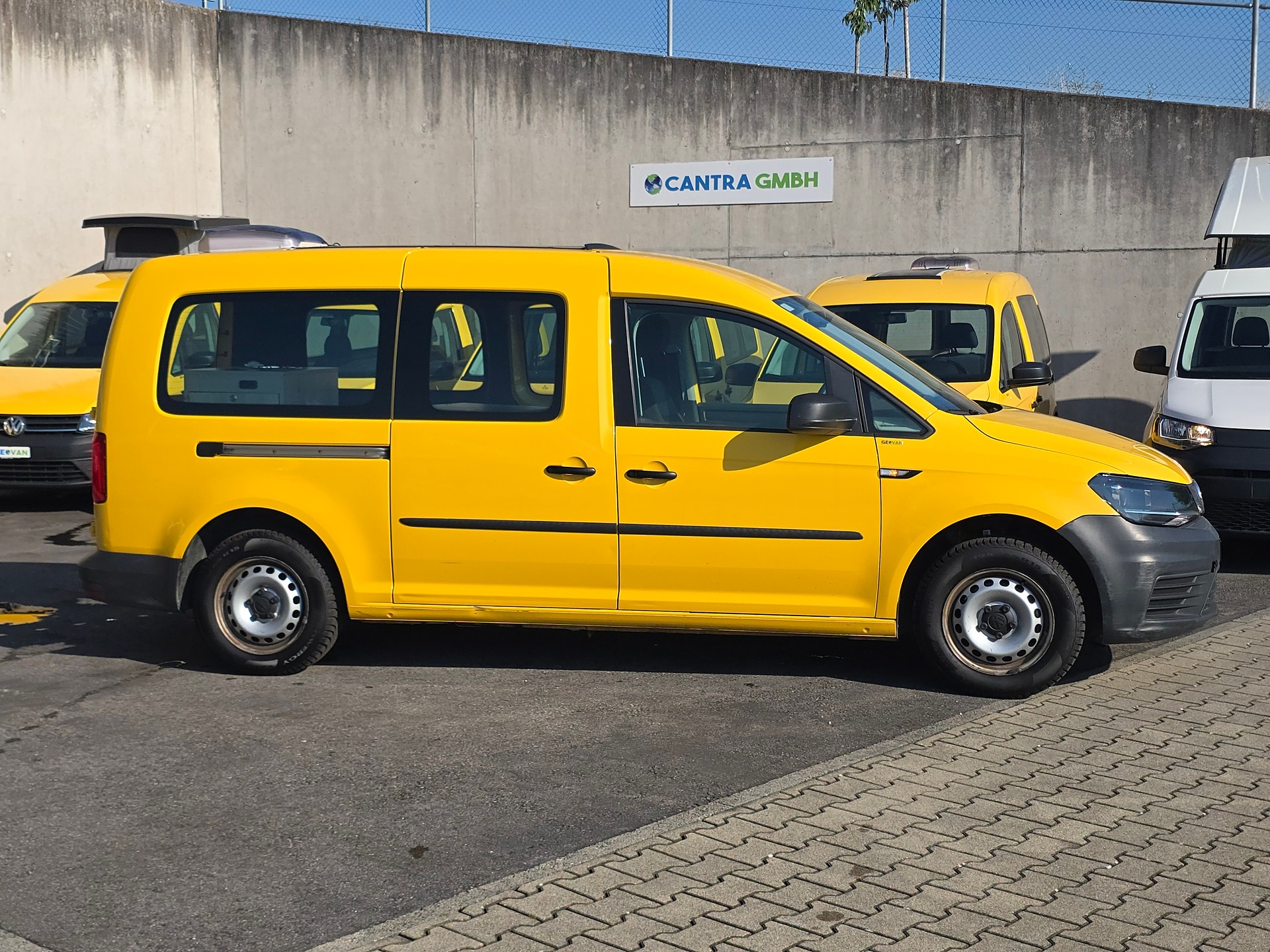 VW GEOVAN L - 102PS Bezin - Klima - PDC hinten - DAB+ - 2 x Schiebetür - grosses Fensterpaket-image-15