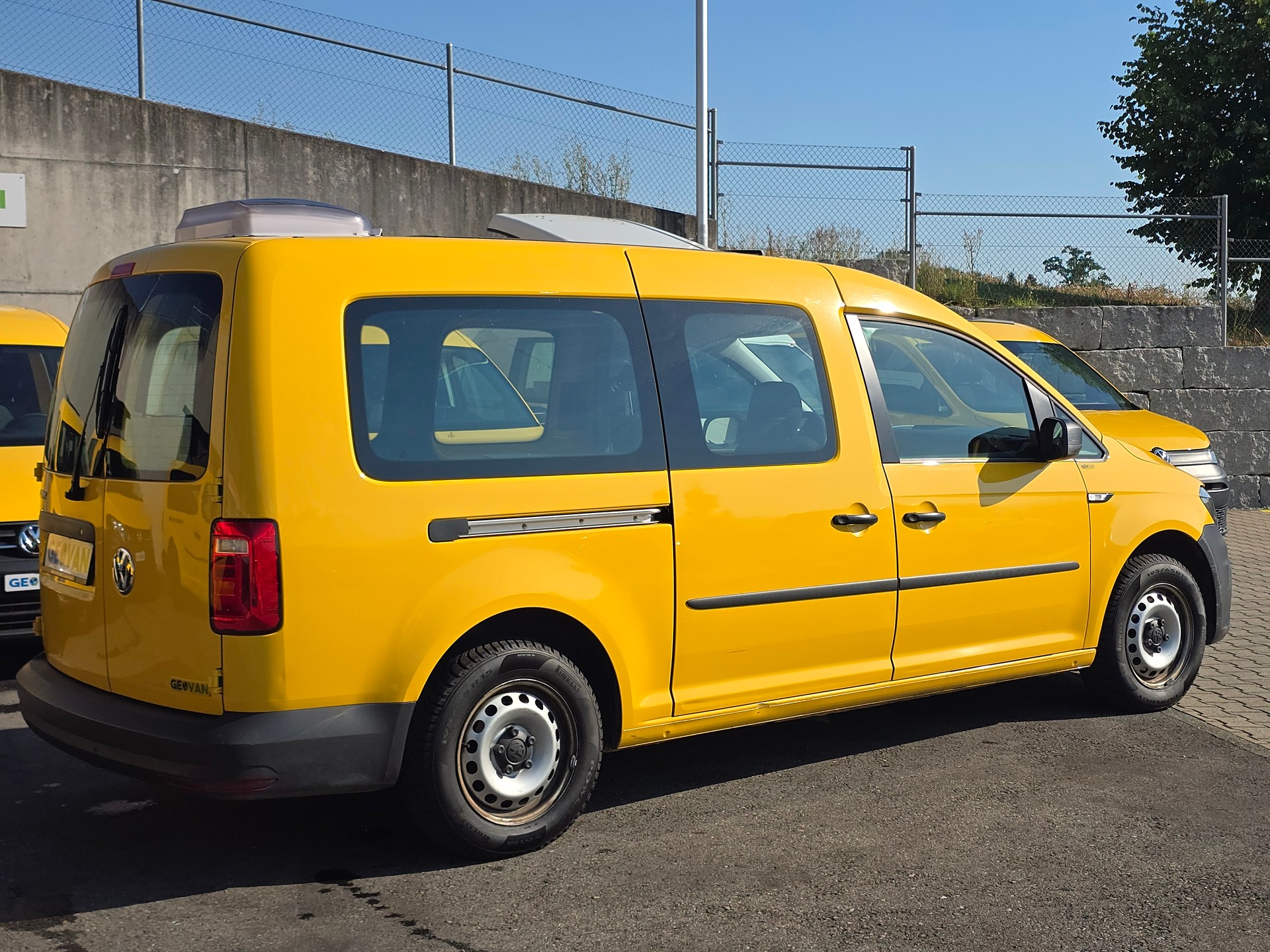 VW GEOVAN L - 102PS Bezin - Klima - PDC hinten - DAB+ - 2 x Schiebetür - grosses Fensterpaket-image-5