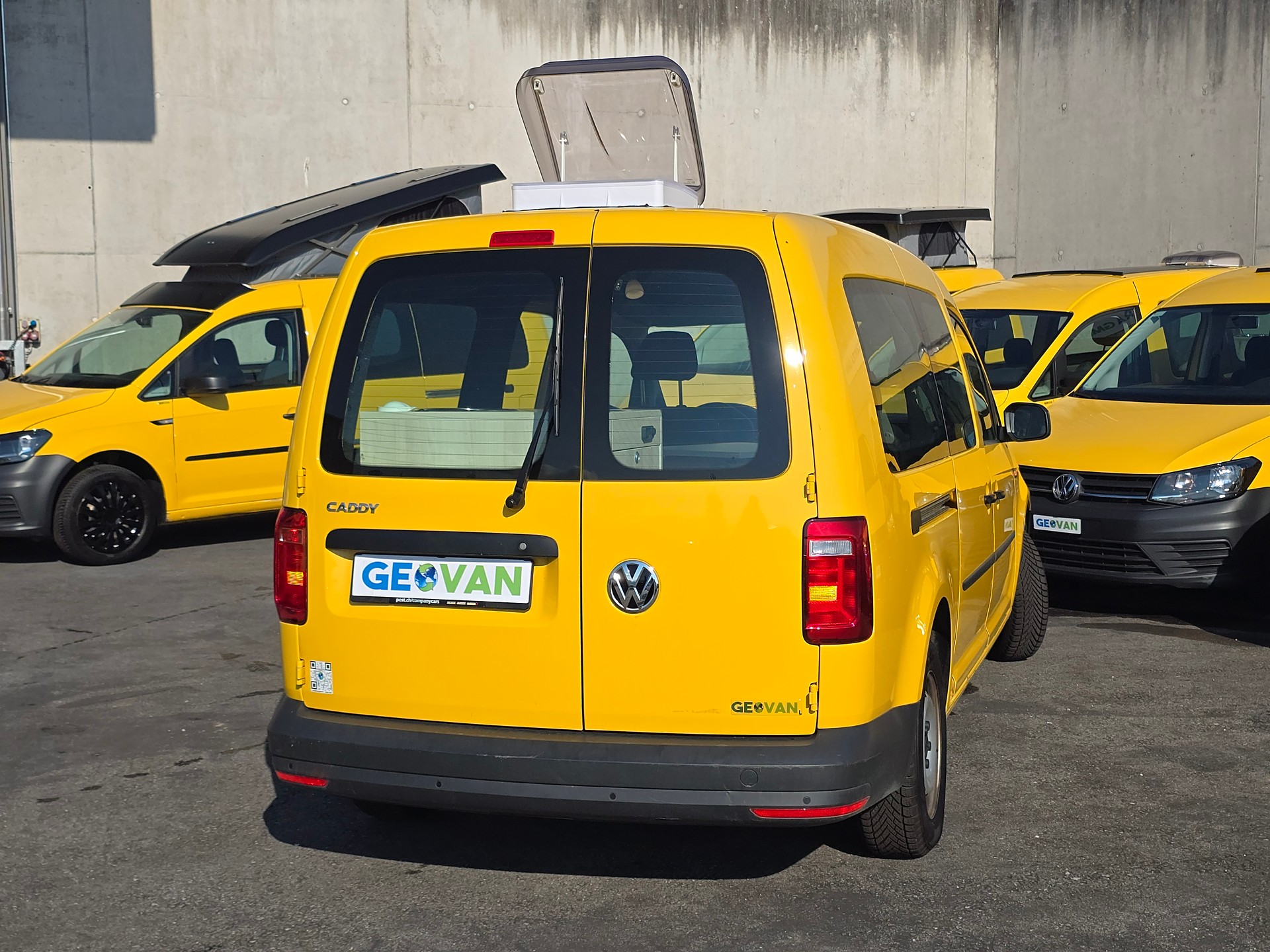 VW GEOVAN L - 102PS Bezin - Klima - PDC hinten - DAB+ - 2 x Schiebetür - grosses Fensterpaket-image-4