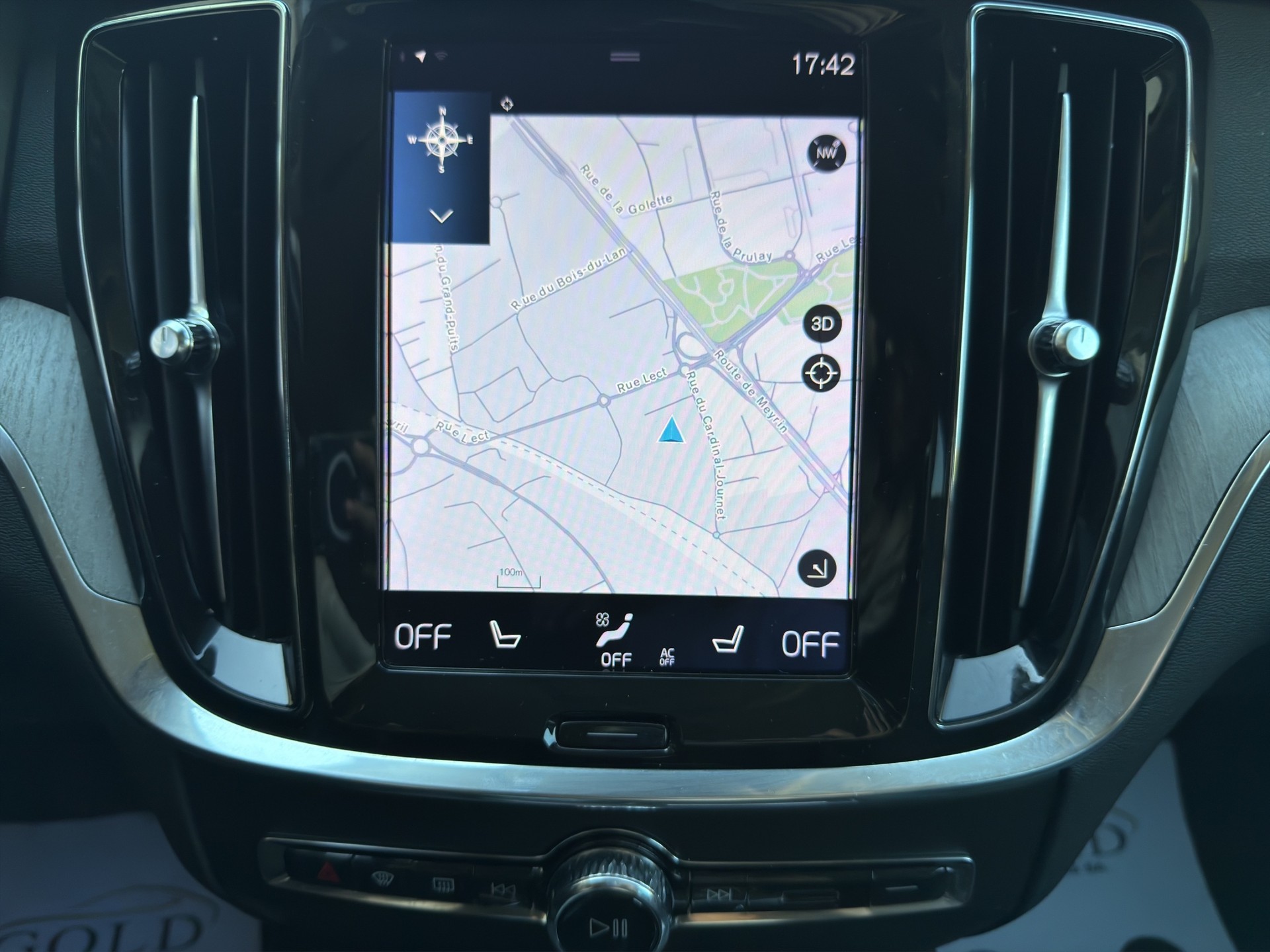 VOLVO V60 T6 eAWD Twin Engine Inscription Geartronic-image-7