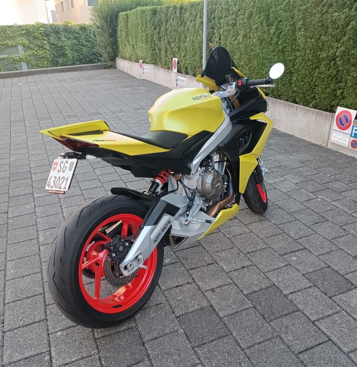 APRILIA RS 660-image-2