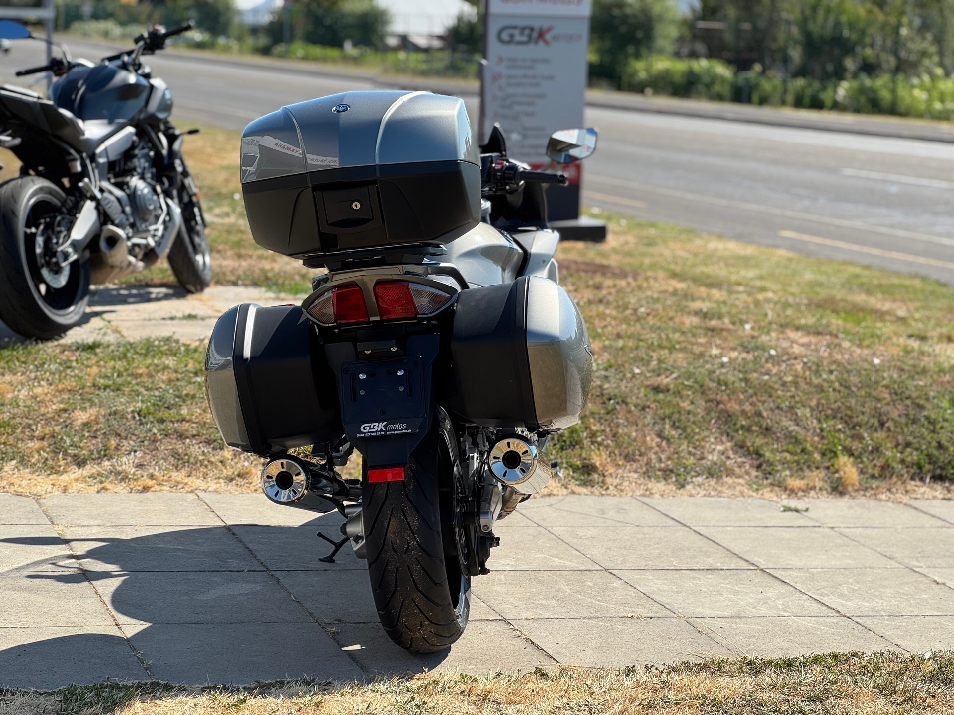 YAMAHA FJR 1300 ABS-image-2