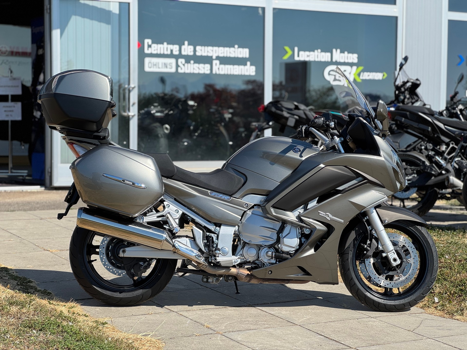 YAMAHA FJR 1300 ABS-image-1
