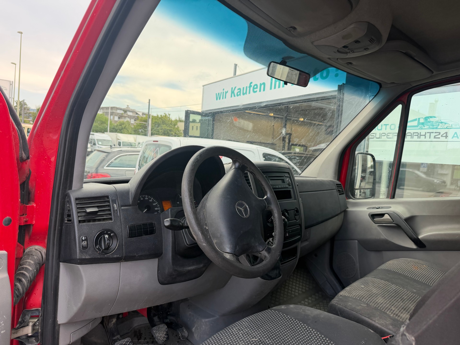 MERCEDES-BENZ Sprinter 211 CDI Standard-image-10