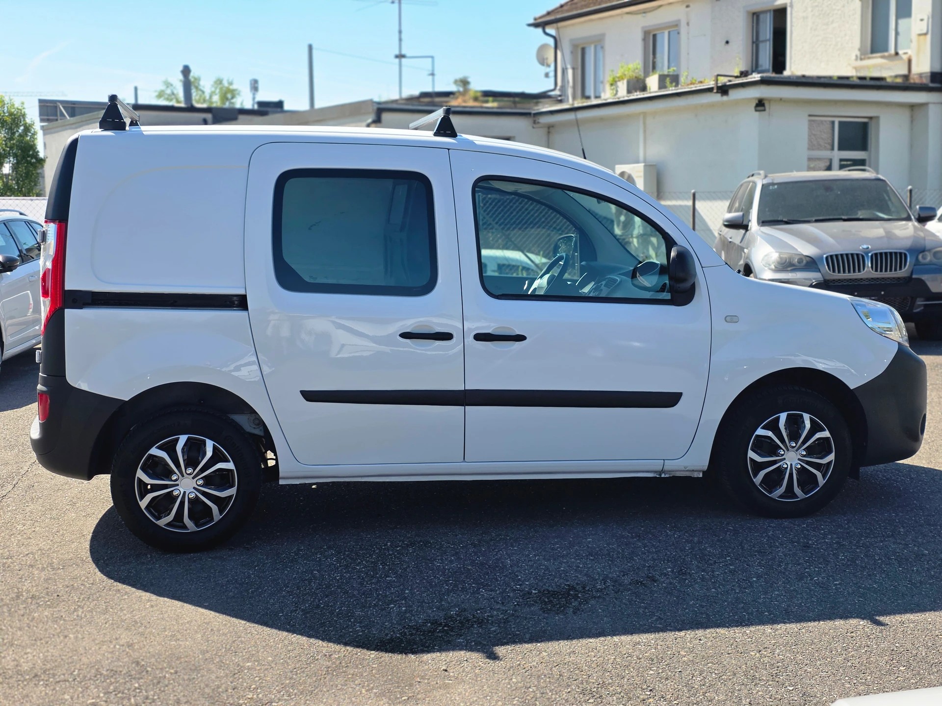 RENAULT Kangoo Medium TCe 115 ENERGY Business * Frisch ab MFK * inkl. Garantie *-image-6