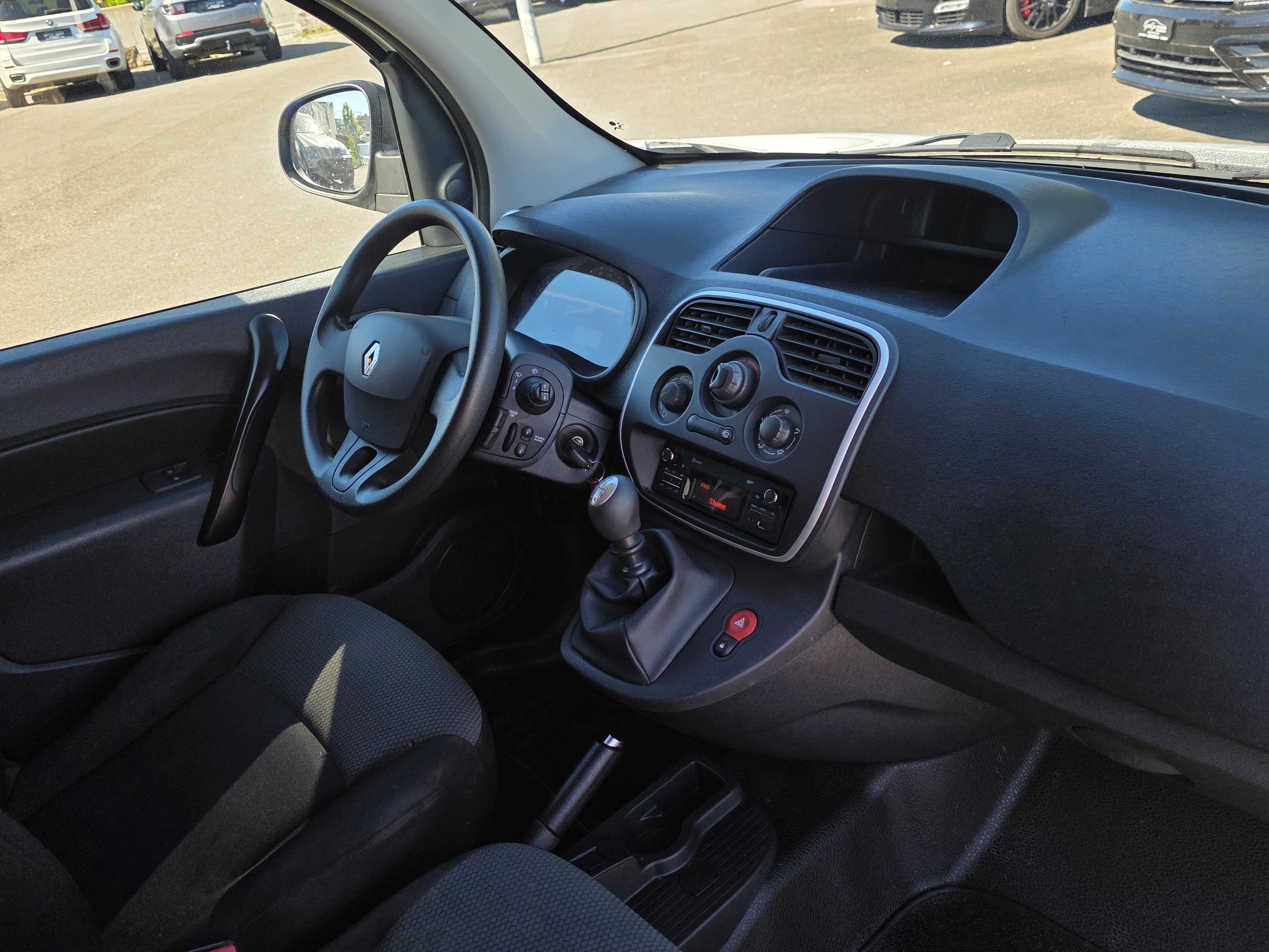RENAULT Kangoo Medium TCe 115 ENERGY Business * Frisch ab MFK * inkl. Garantie *-image-11