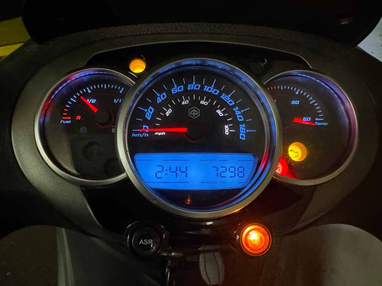 PIAGGIO PIAGGIO Beverly 350 Touring ABS/ASR – Topcase – nur 7'300 km-image-5