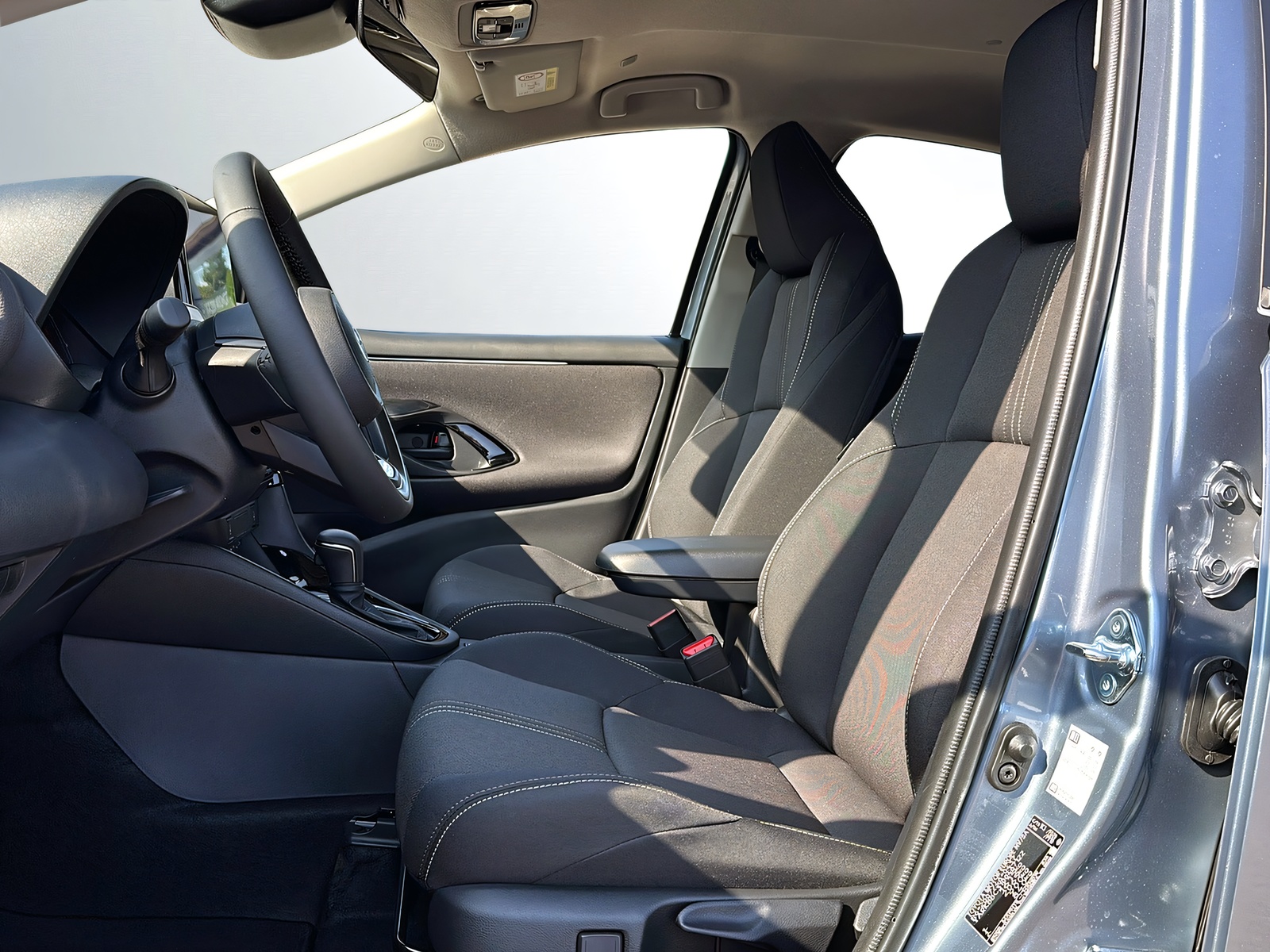 TOYOTA Yaris 1.5 Trend e-CVT-showroom-element-3