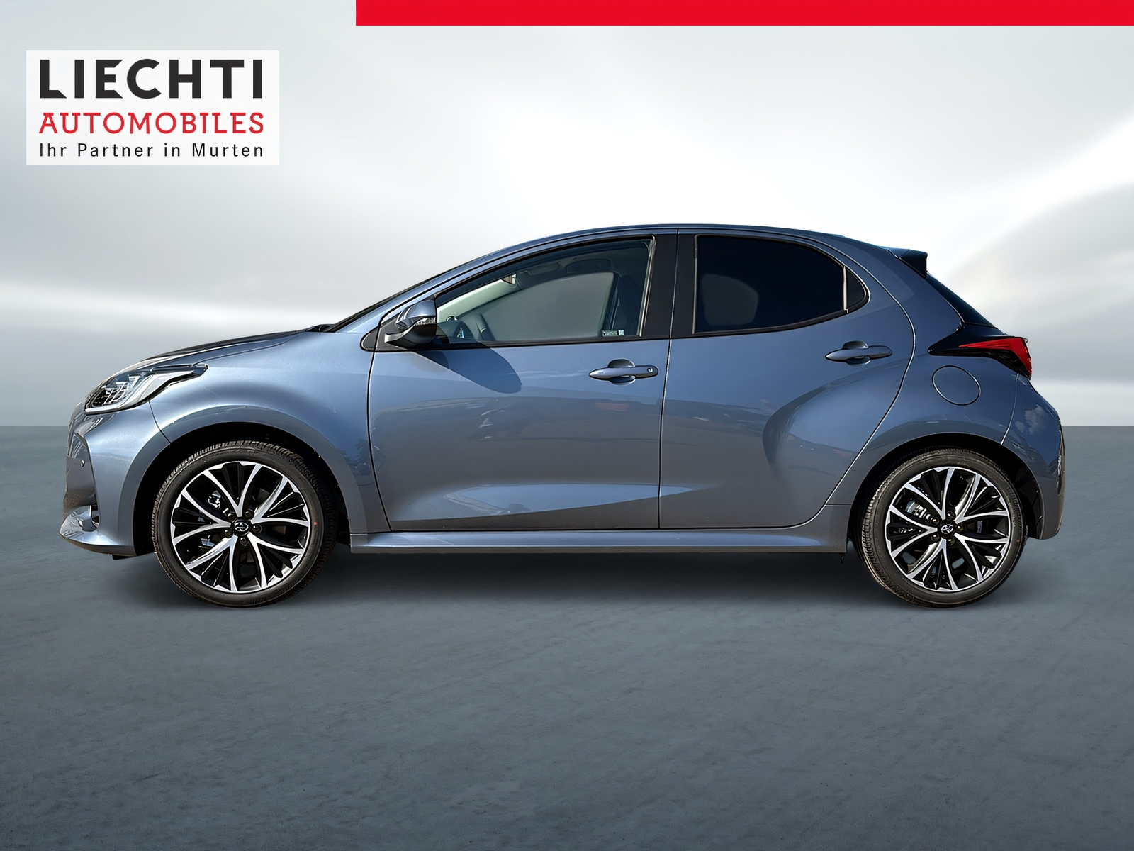 TOYOTA Yaris 1.5 Trend e-CVT-showroom-element-1