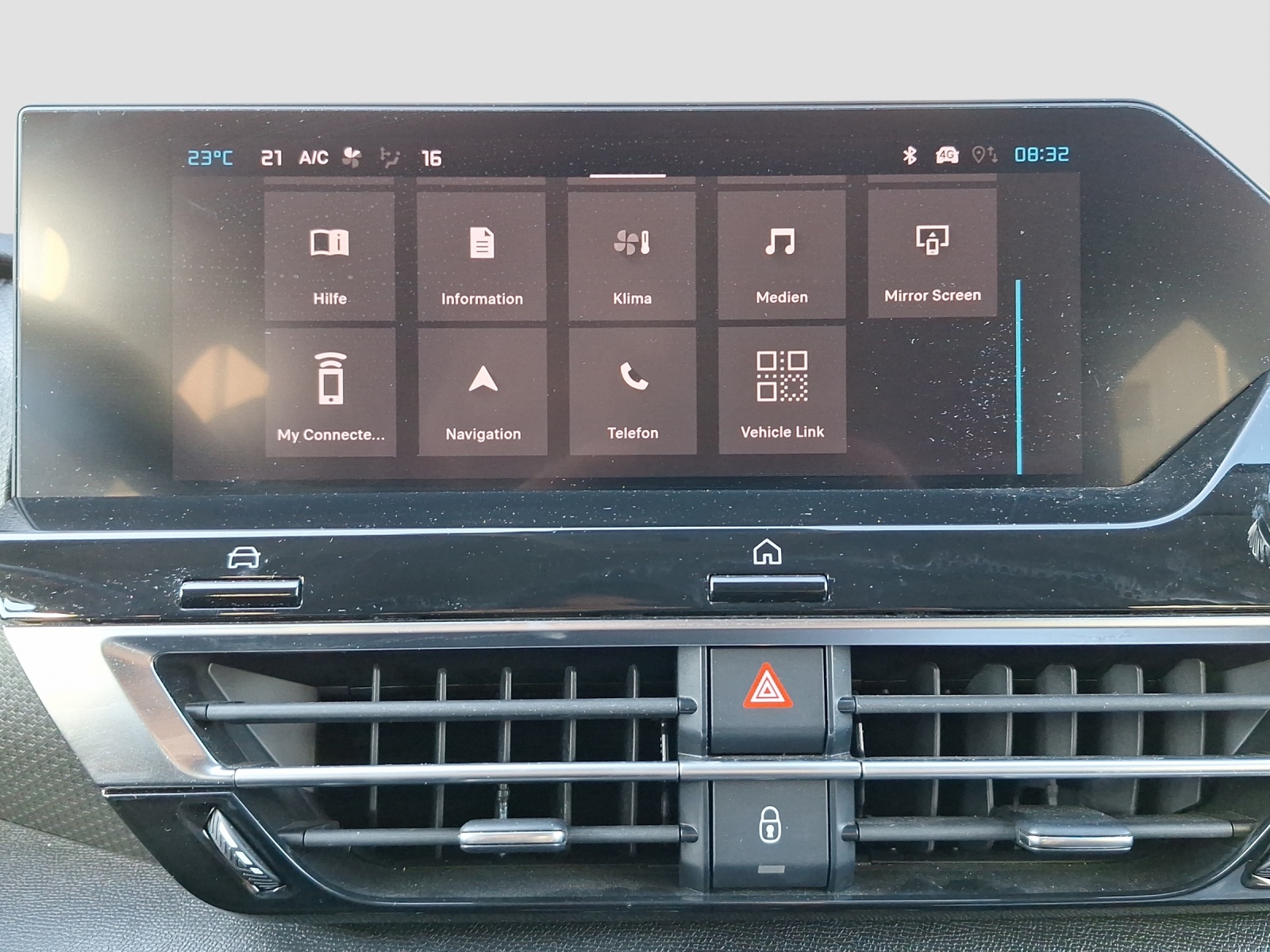 CITROEN C4 1.2 PureTech Max-image-18