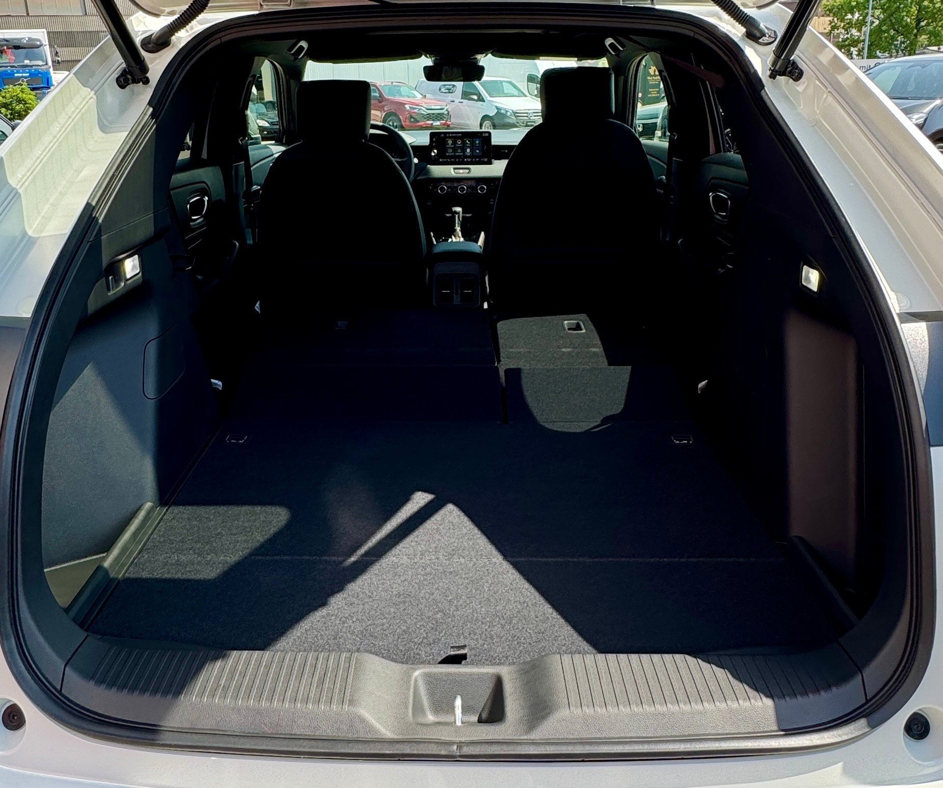 HONDA HR-V 1.5L e:HEV Advance Sport Modell 2027 1.9% Leasing Aktion unschlagbar mit 8 Jahren Garantie-image-8