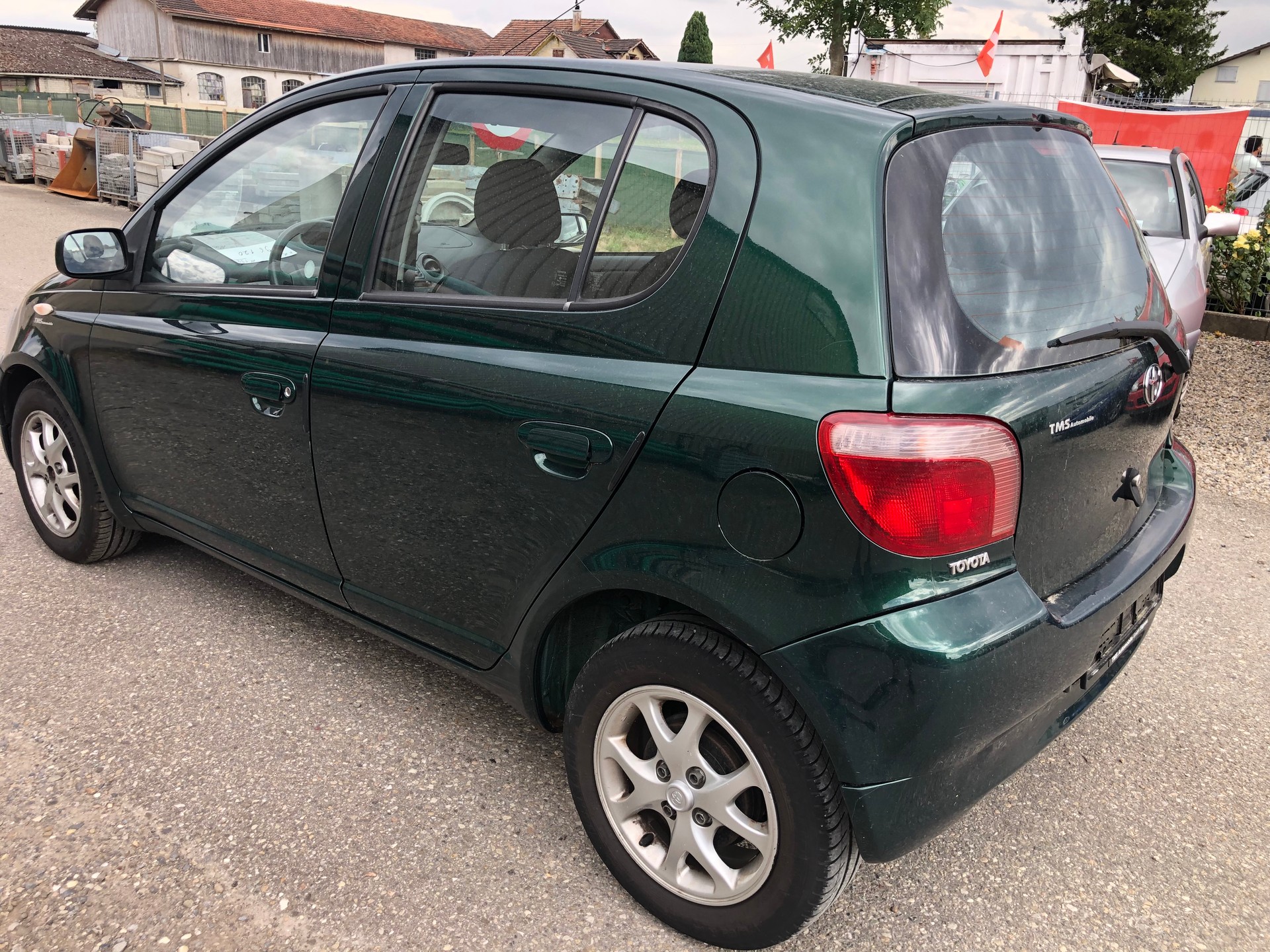 TOYOTA Yaris 1.3 Linea Sol-image-3
