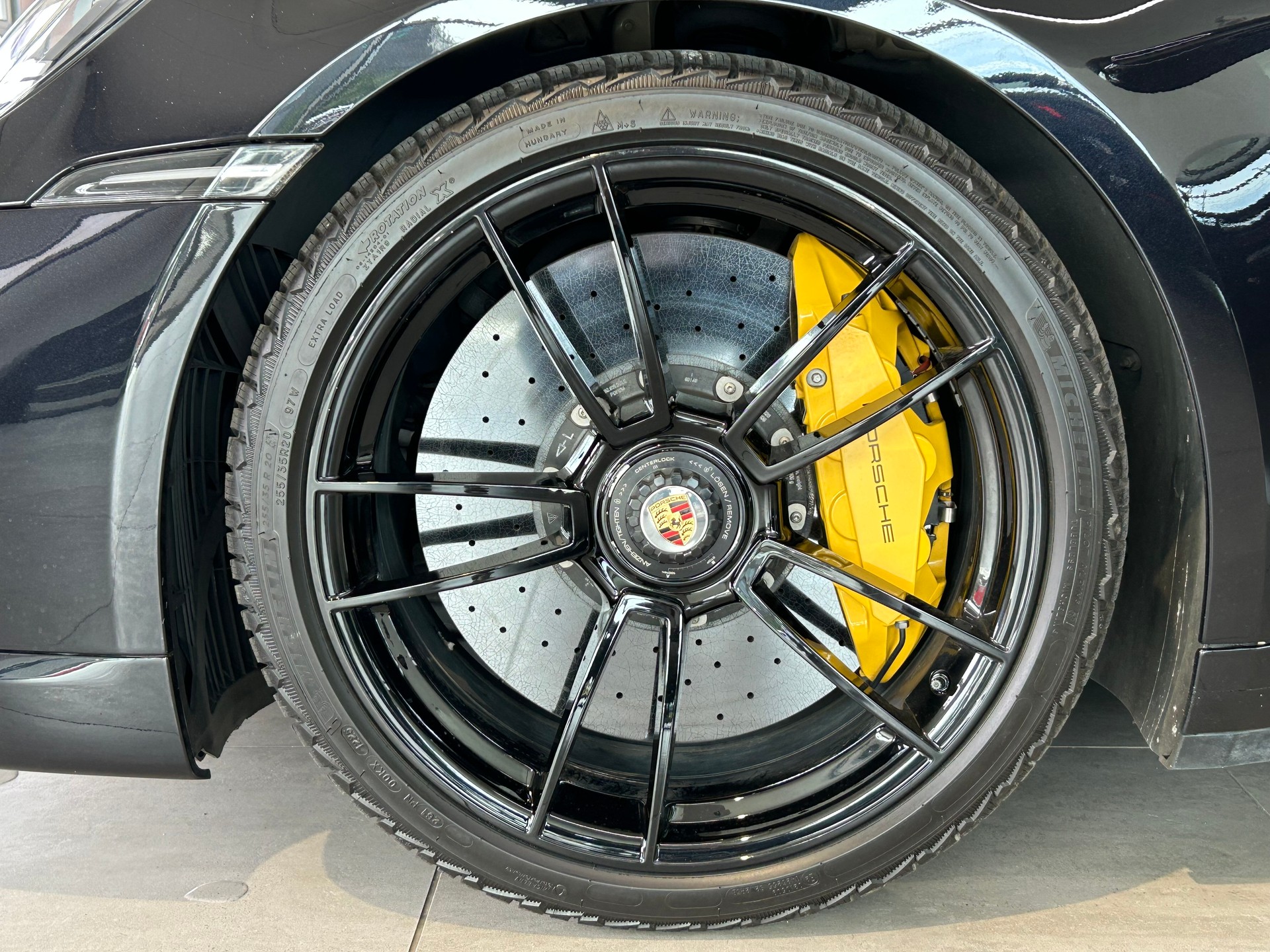 PORSCHE 911 Turbo S PDK-image-9