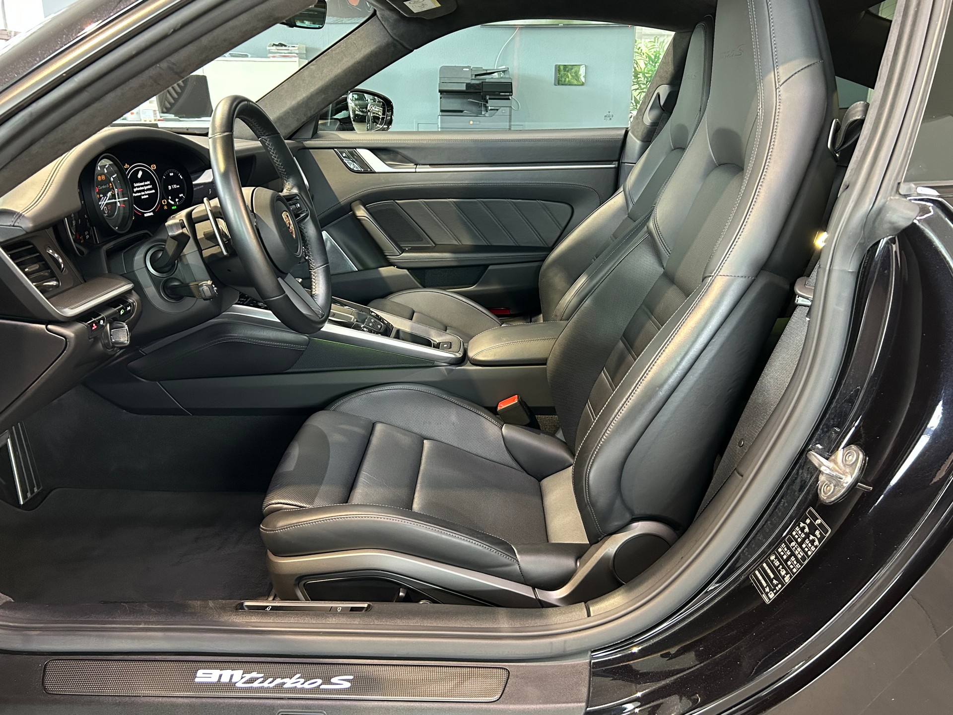 PORSCHE 911 Turbo S PDK-image-11