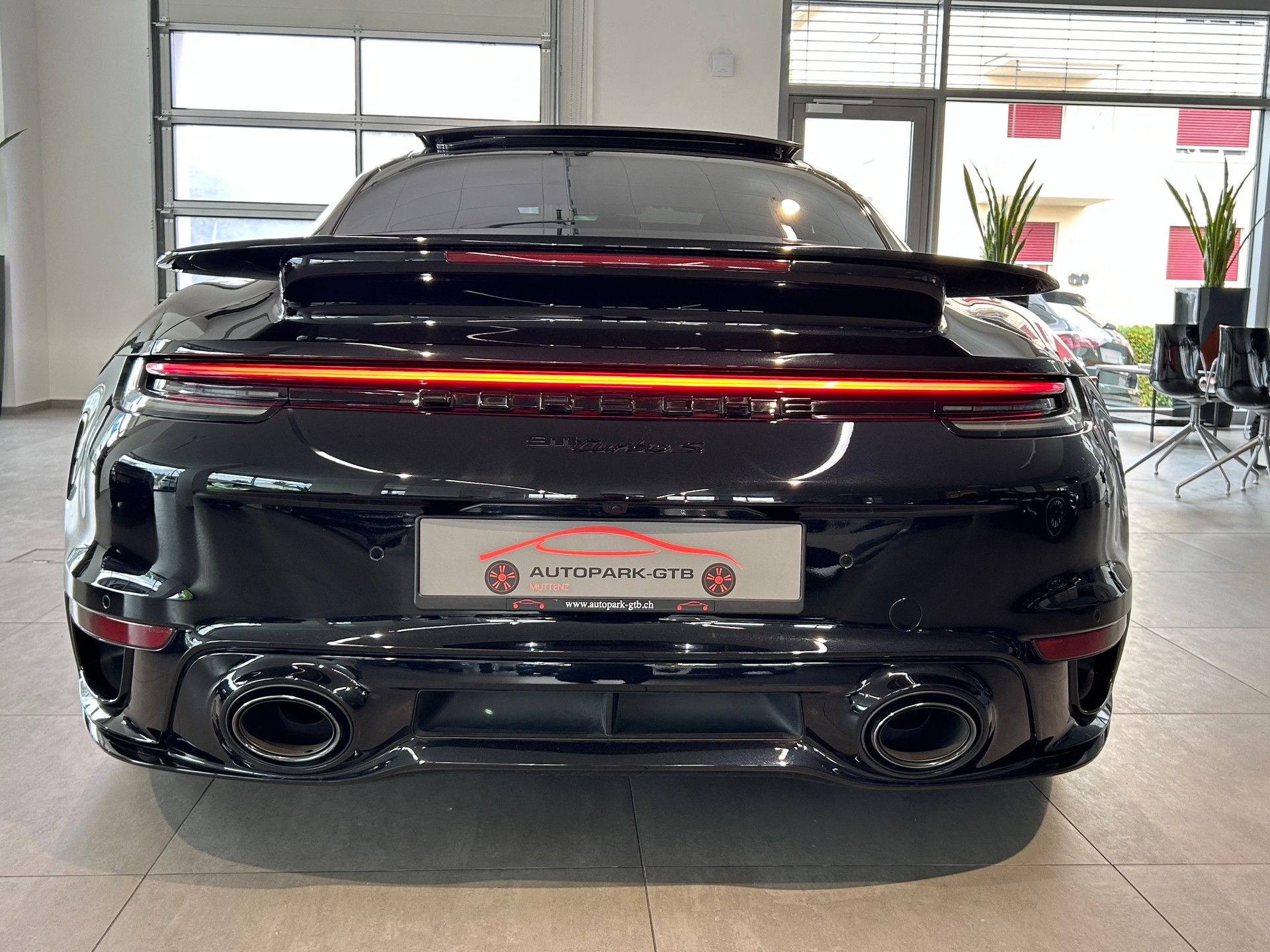 PORSCHE 911 Turbo S PDK-image-8