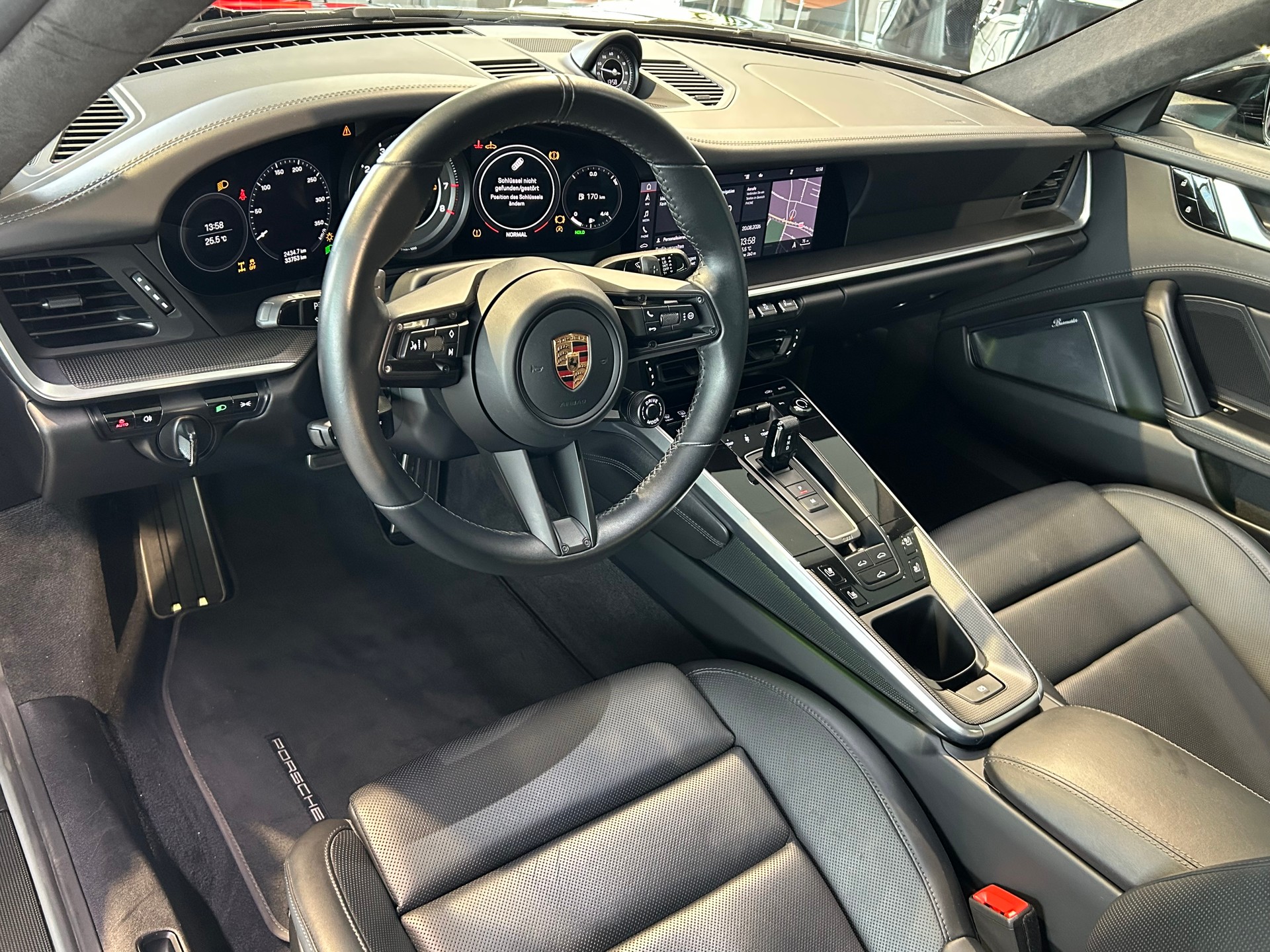 PORSCHE 911 Turbo S PDK-image-10