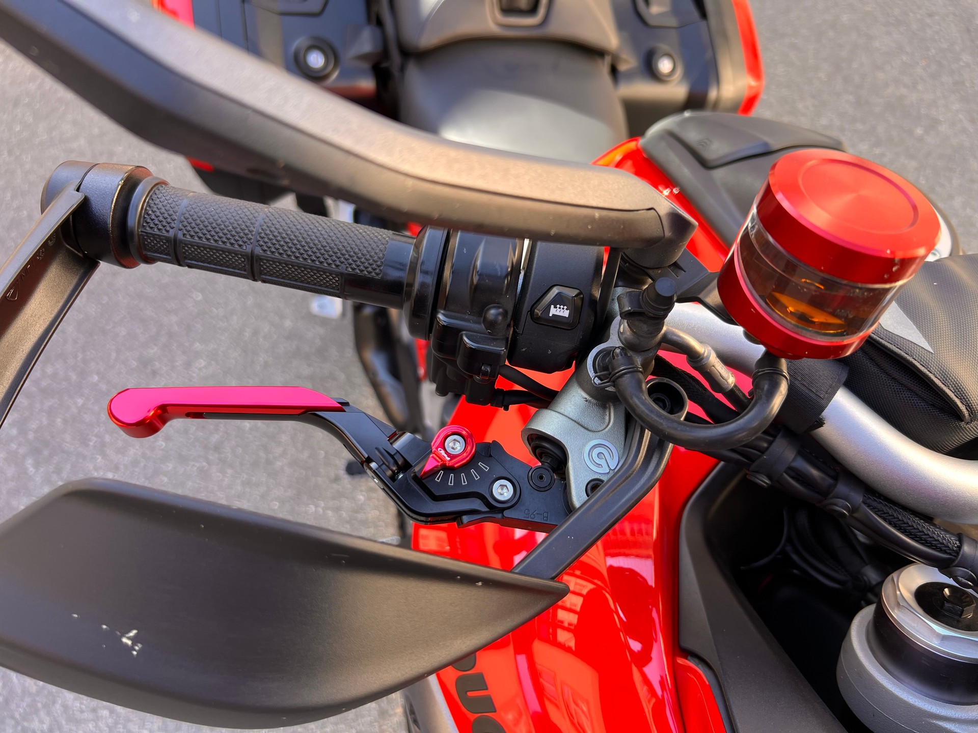 DUCATI Multistrada V4 S Travel & Radar-image-9
