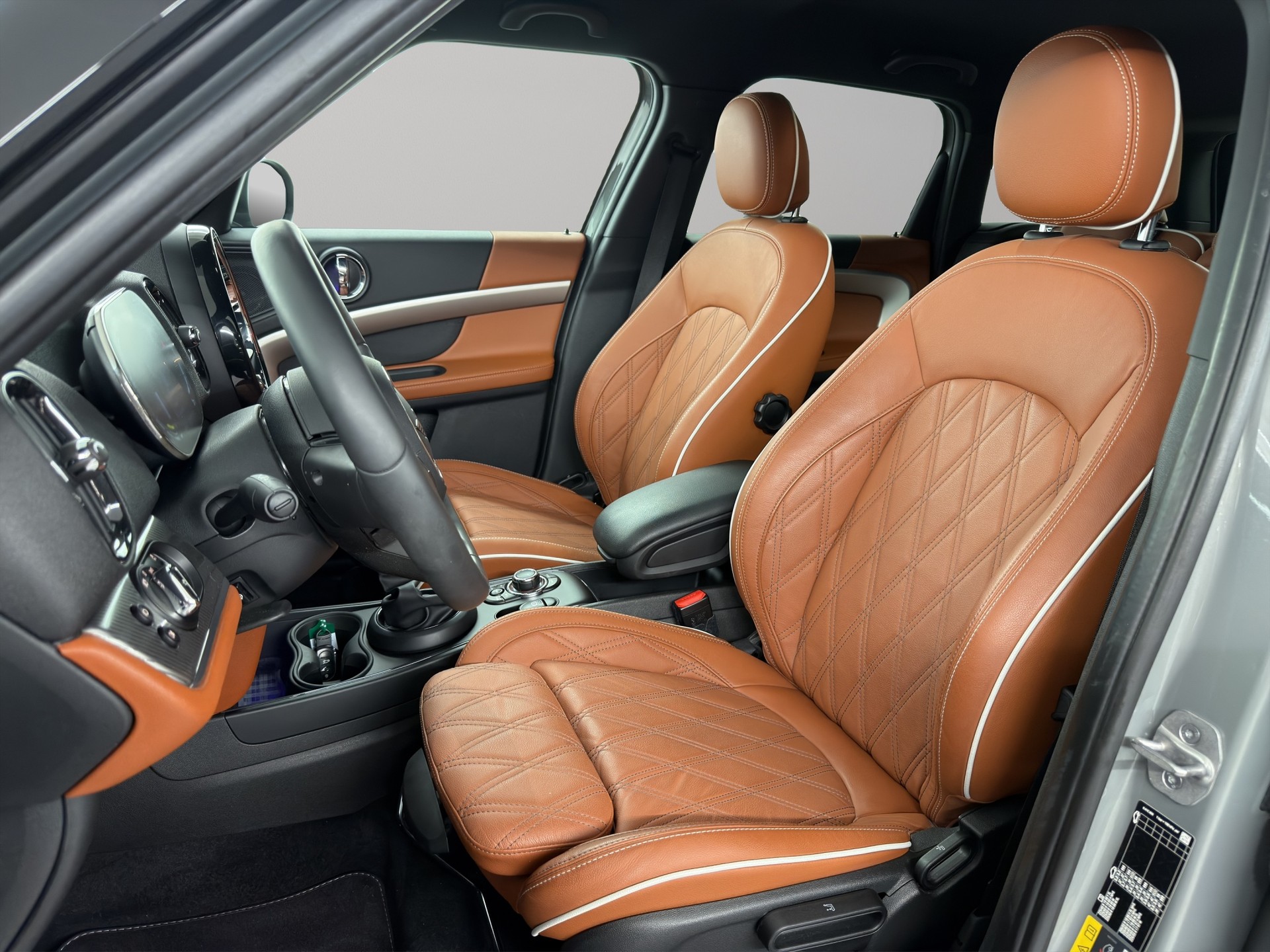 MINI Countryman F60 1.5i Cooper S E ALL4-image-7