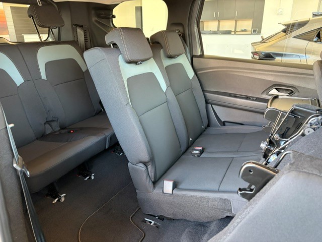 DACIA Jogger TCe 110 Extreme-image-9