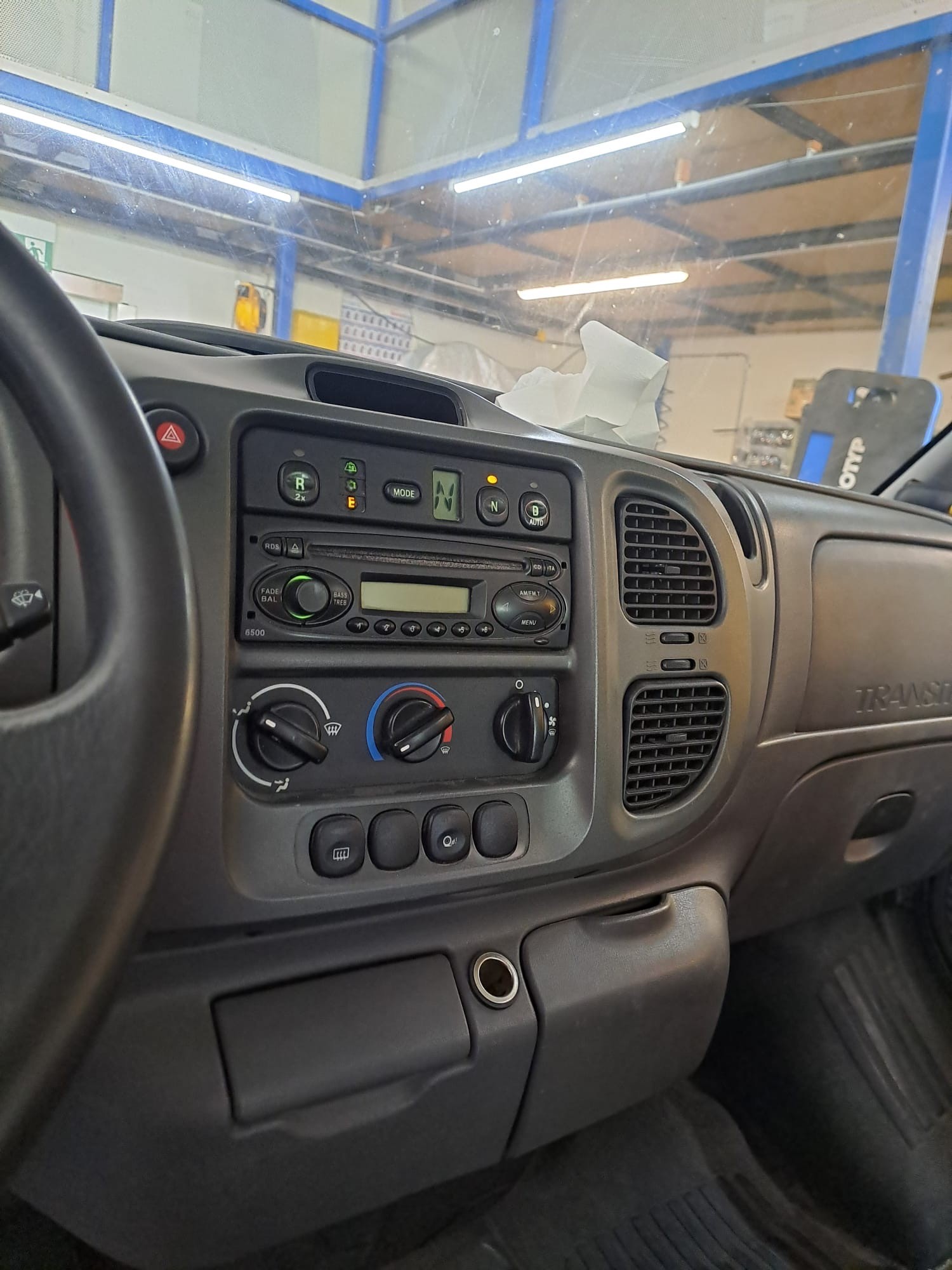 FORD Transit-image-5