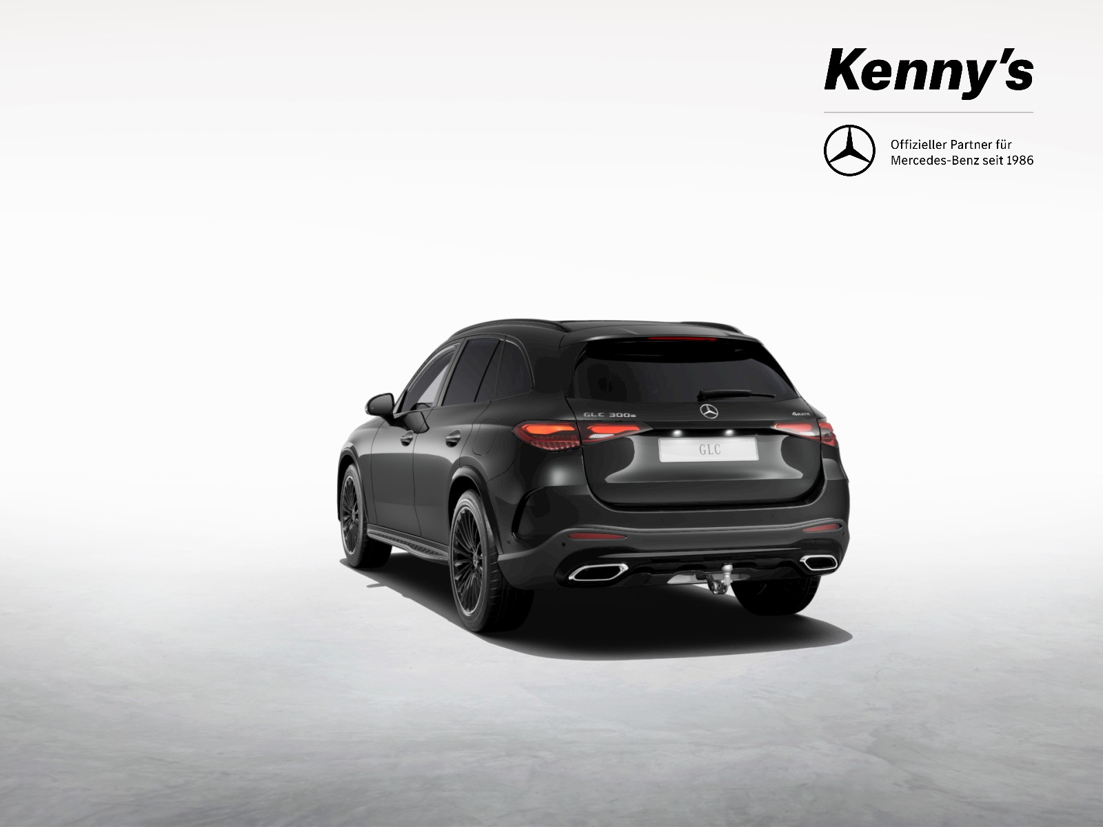 MERCEDES-BENZ GLC 300e EQ Star AMG Line 4MATIC-showroom-element-3