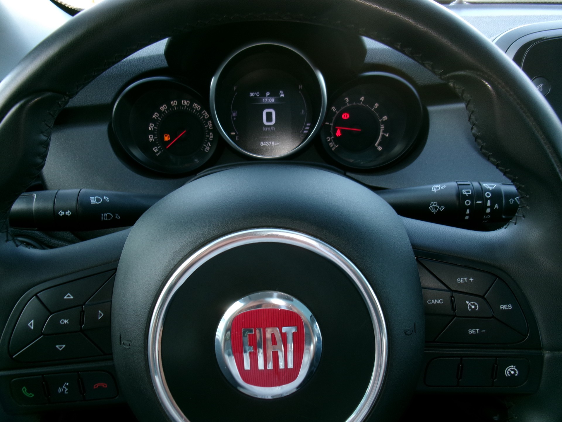 FIAT 500X 1.4T Xcite S 4x4 Automatic-image-8