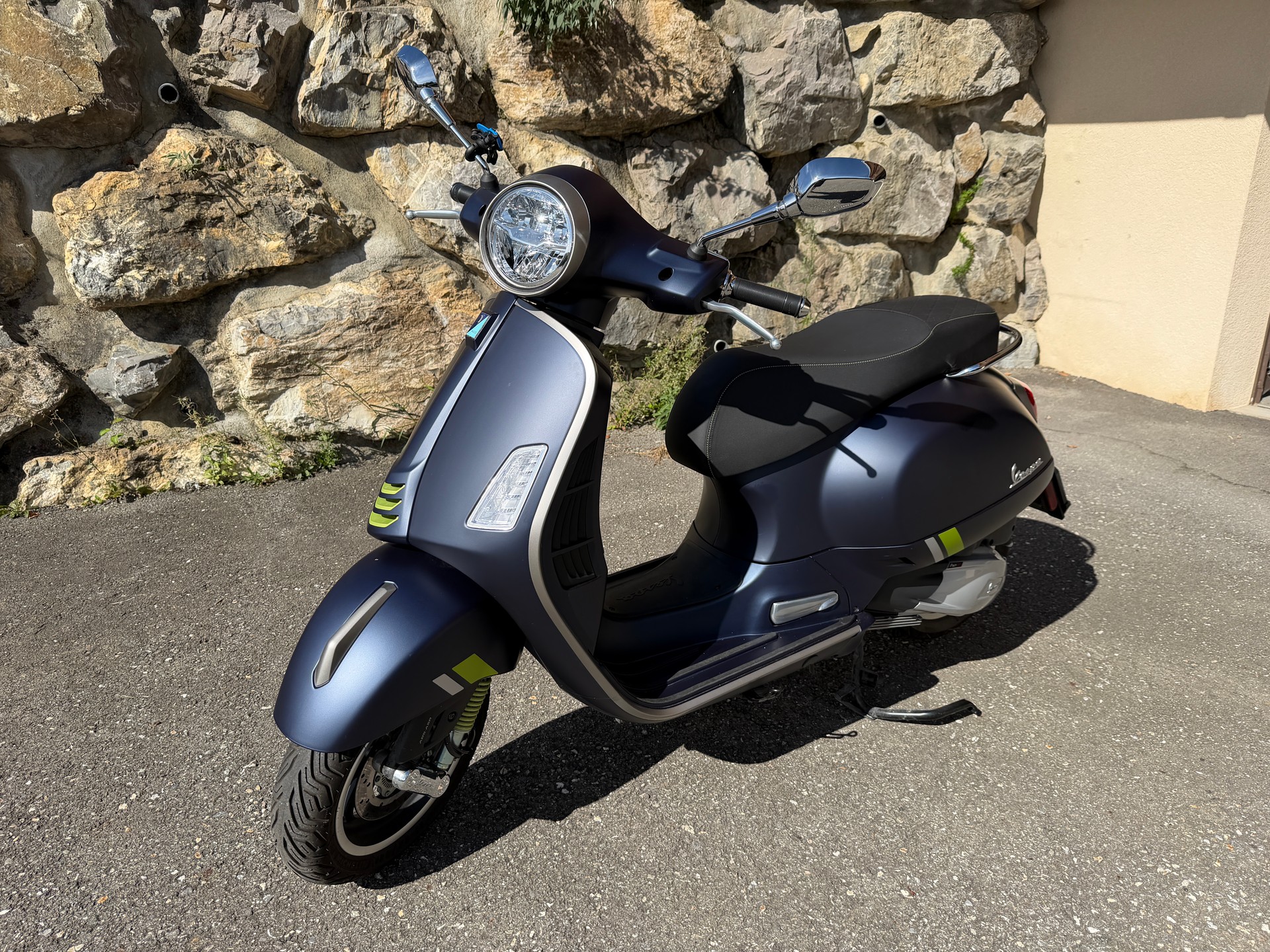 PIAGGIO Vespa GTS 300 Super Tech ABS-image-1