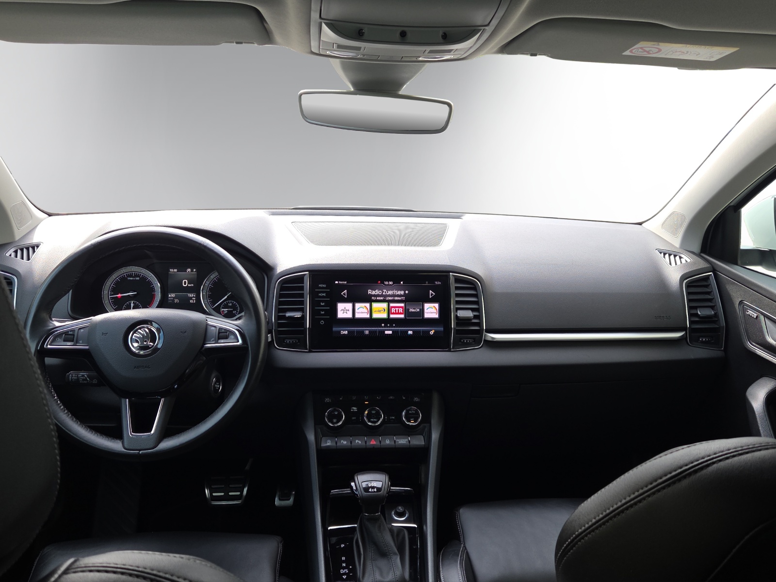 SKODA Karoq 2.0 TDI CR Style 4x4 DSG-image-9