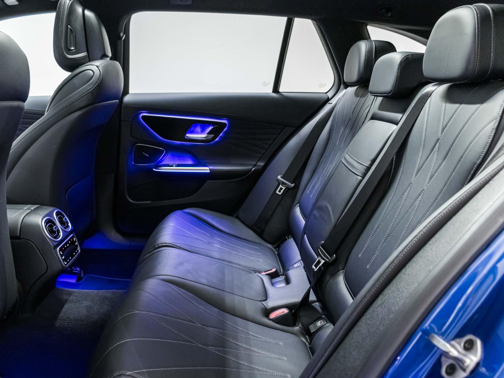 MERCEDES-BENZ C 220 d 4MATIC T-Modell-image-7