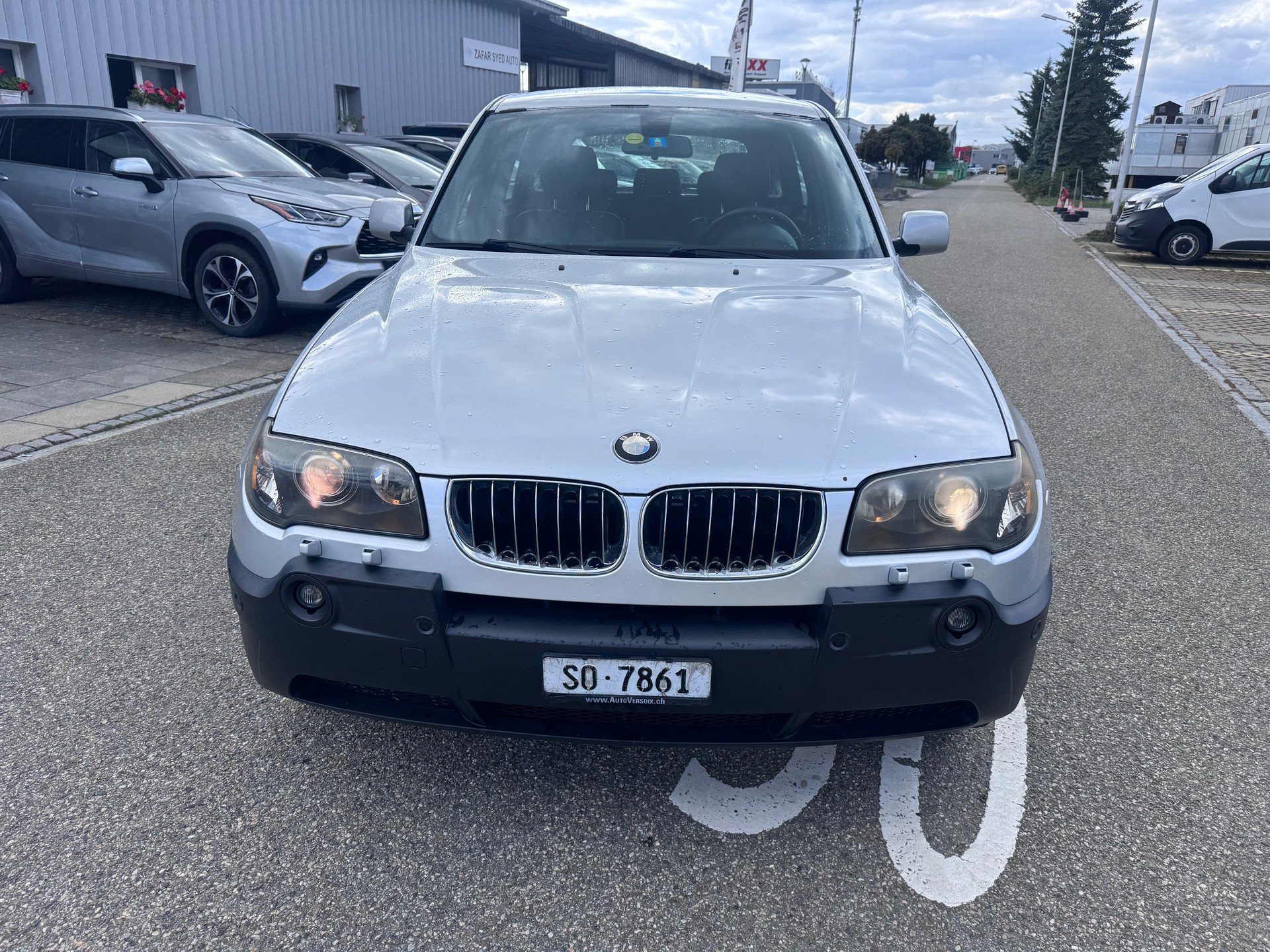 BMW X3 3.0i-image-2