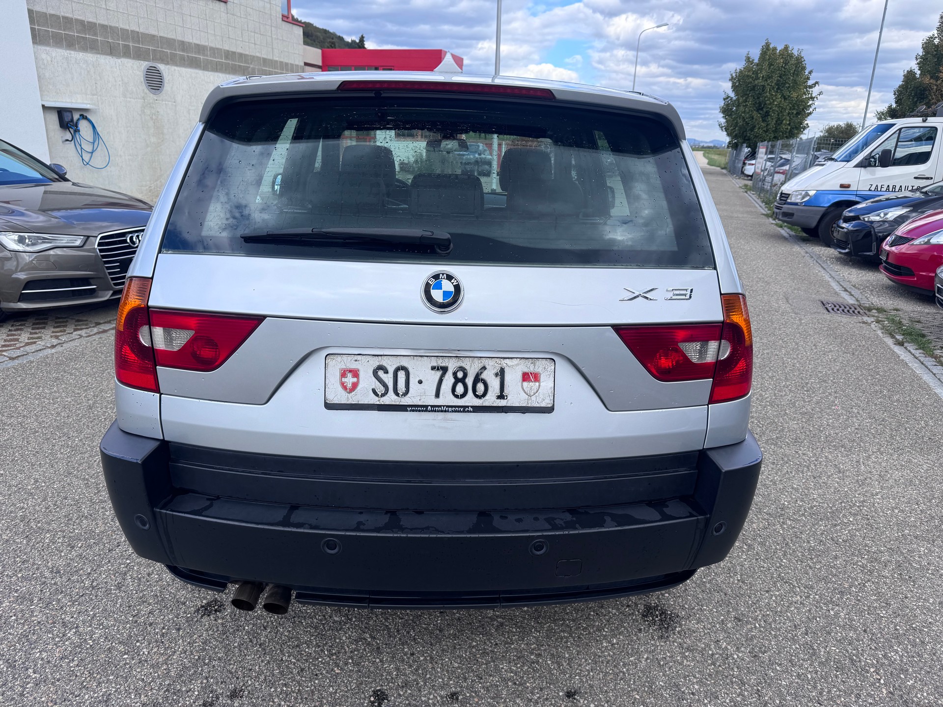 BMW X3 3.0i-image-4