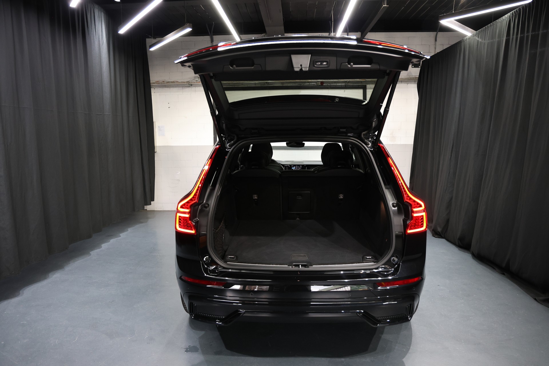 VOLVO XC60 B5 Benzin Mild Hybrid AWD Ultra Dark Geartronic-image-20
