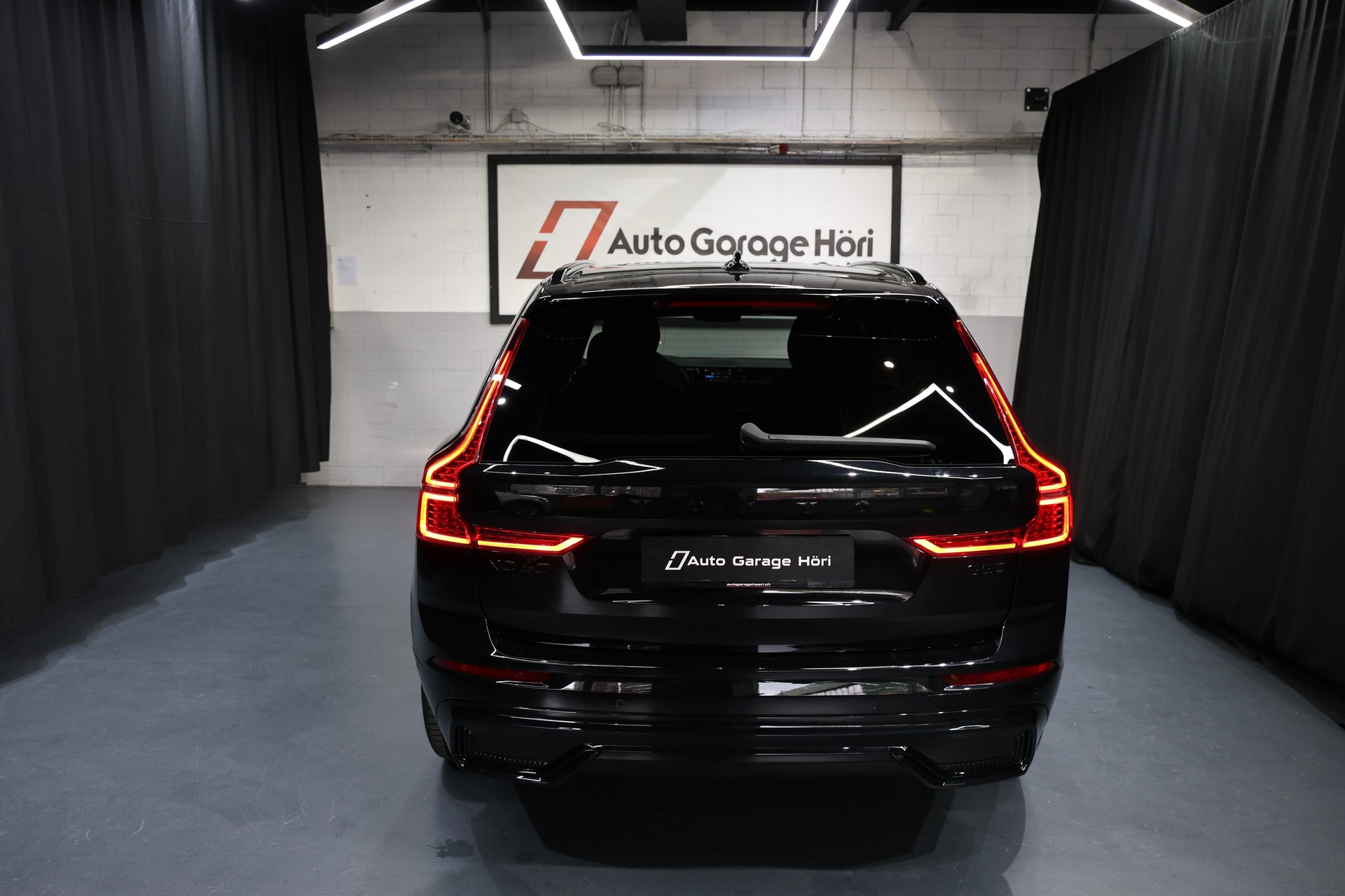 VOLVO XC60 B5 Benzin Mild Hybrid AWD Ultra Dark Geartronic-image-18