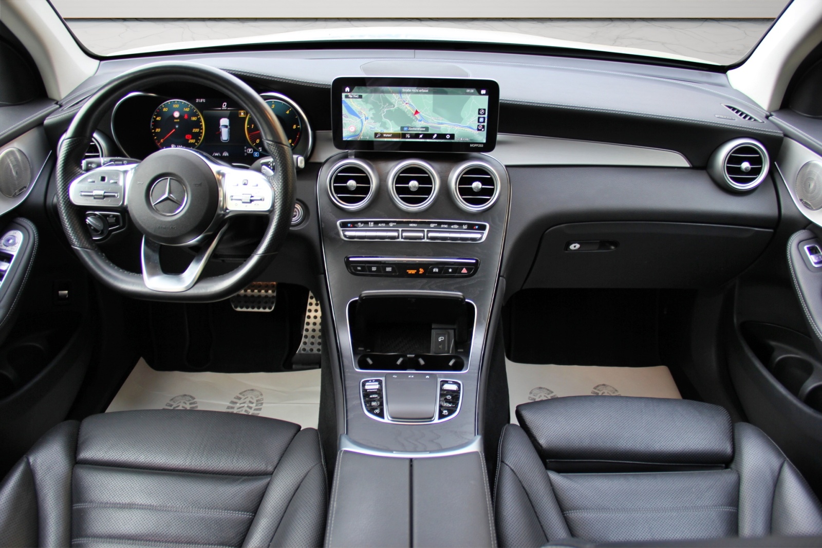 MERCEDES-BENZ GLC 400 d Off-Road 4Matic 9G-Tronic-image-10