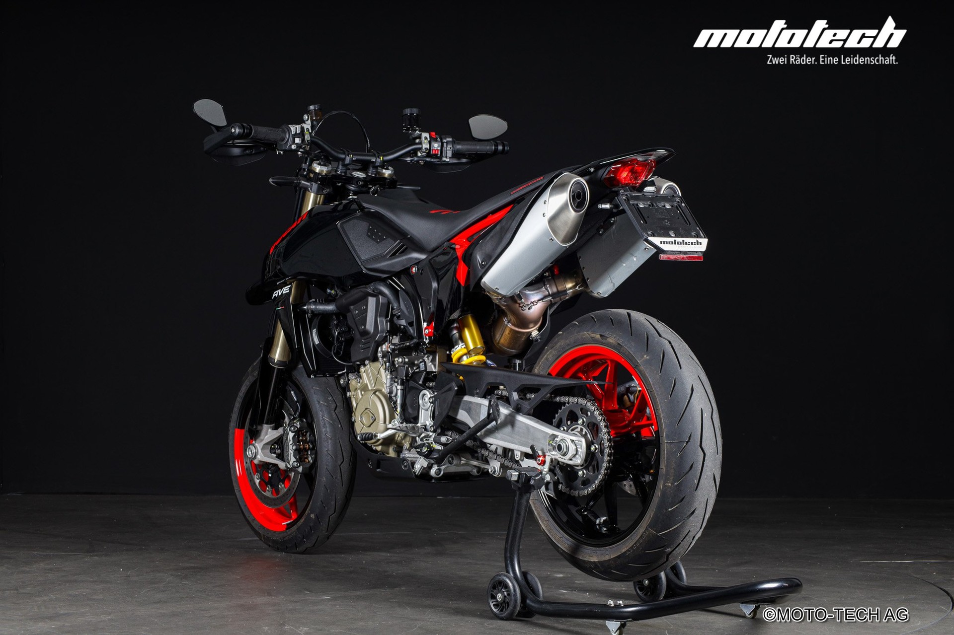 DUCATI Hypermotard 698 Mono (35kW)-showroom-element-3