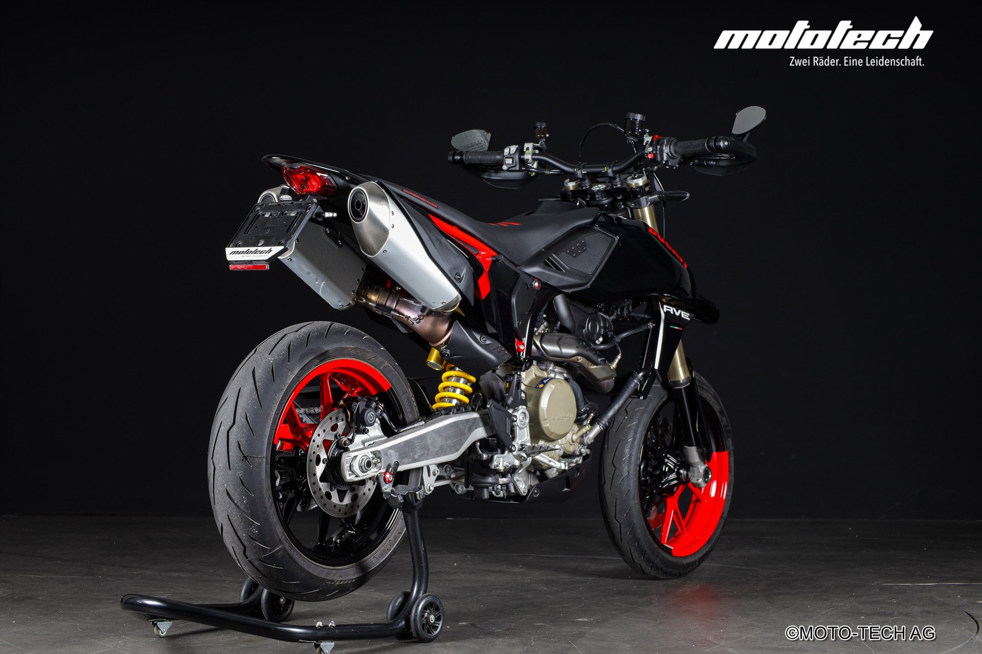 DUCATI Hypermotard 698 Mono (35kW)-showroom-element-2