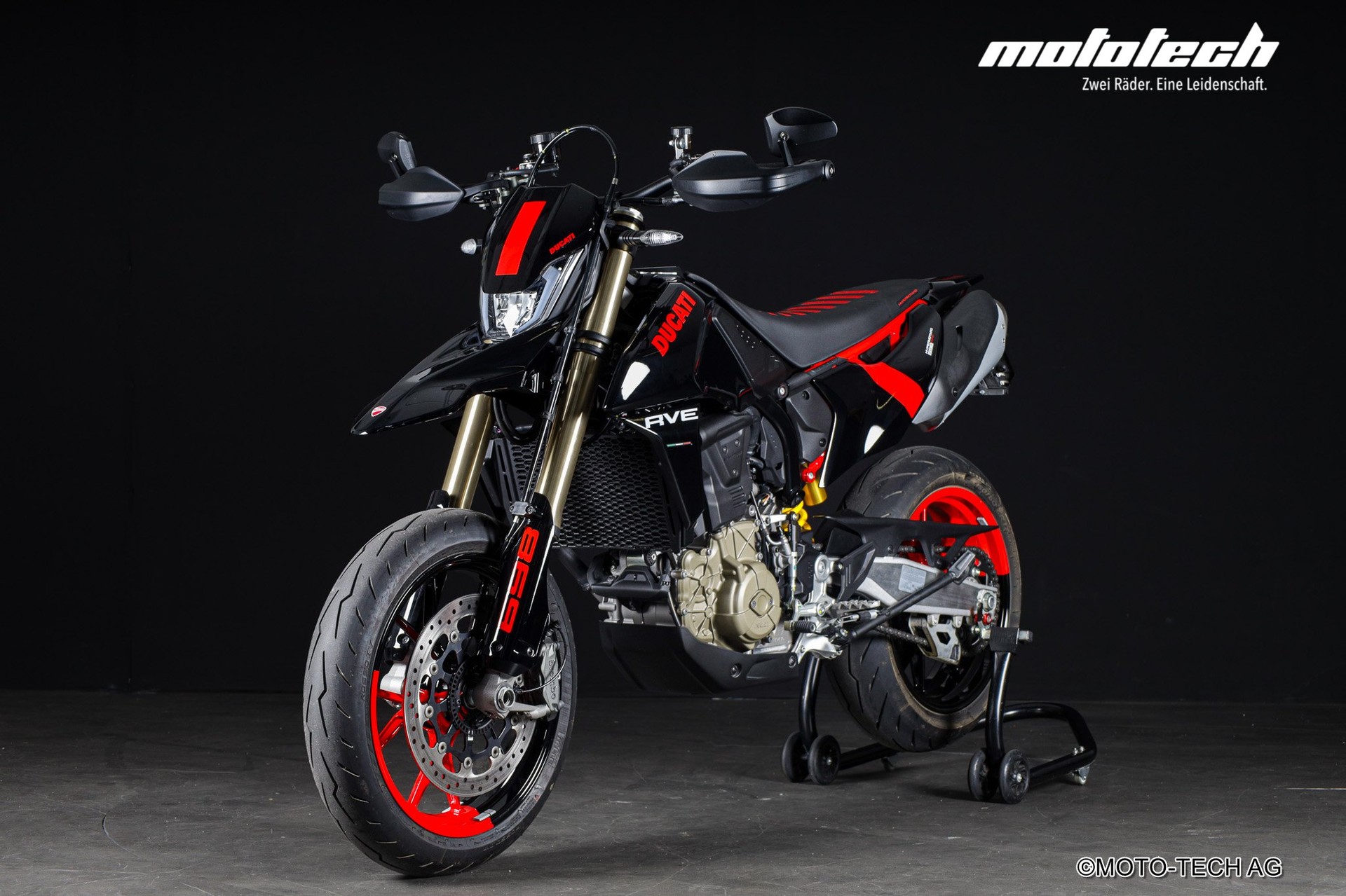 DUCATI Hypermotard 698 Mono (35kW)-image-5