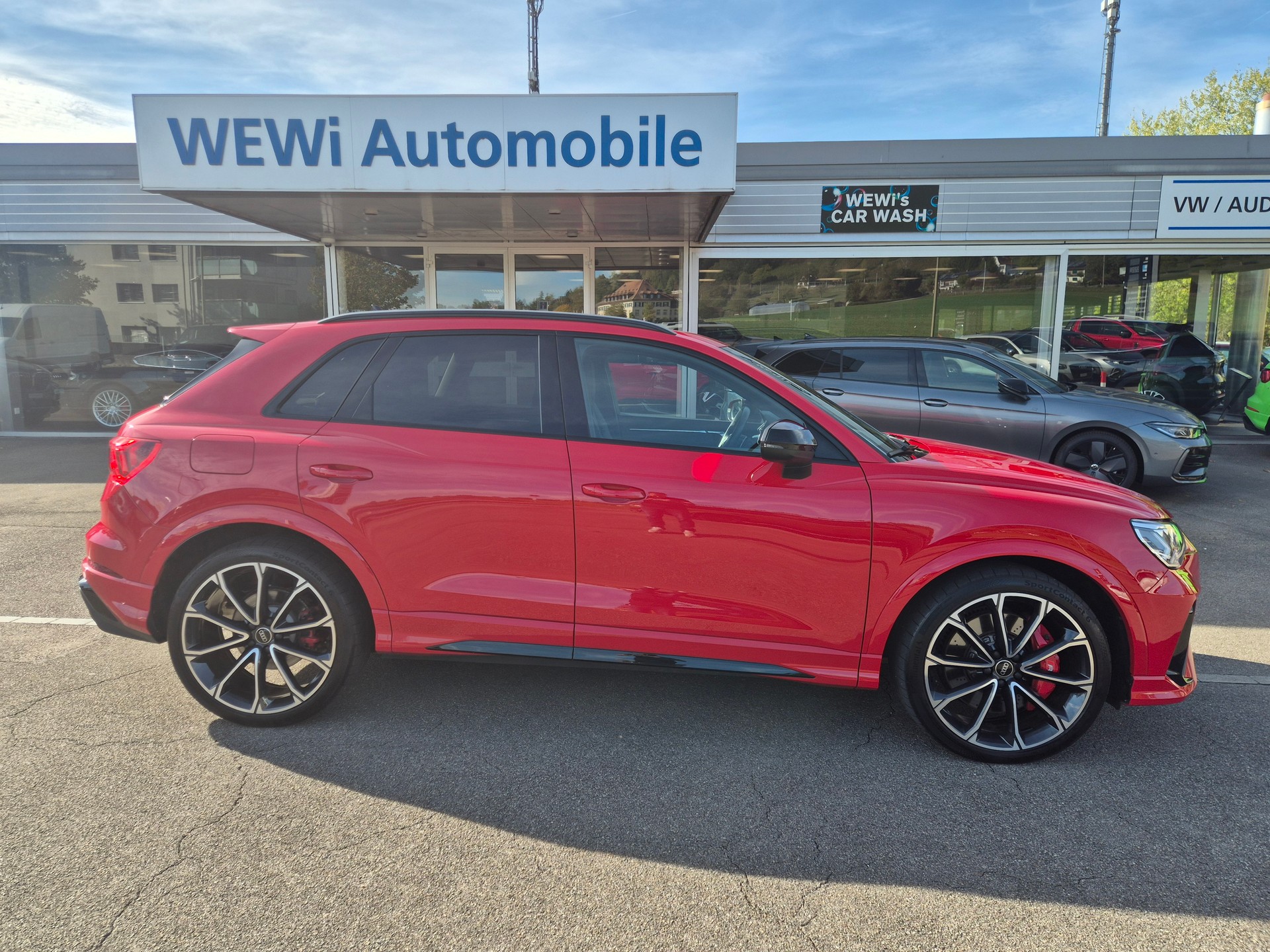 AUDI RS Q3 2.5 TFSI quattro S tronic-showroom-element-3