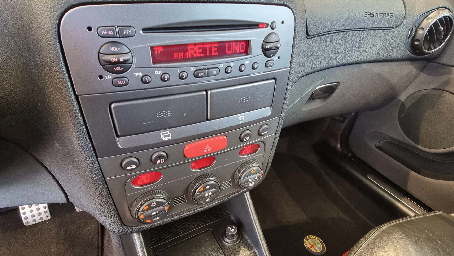 ALFA ROMEO 147 3.2 GTA-image-11