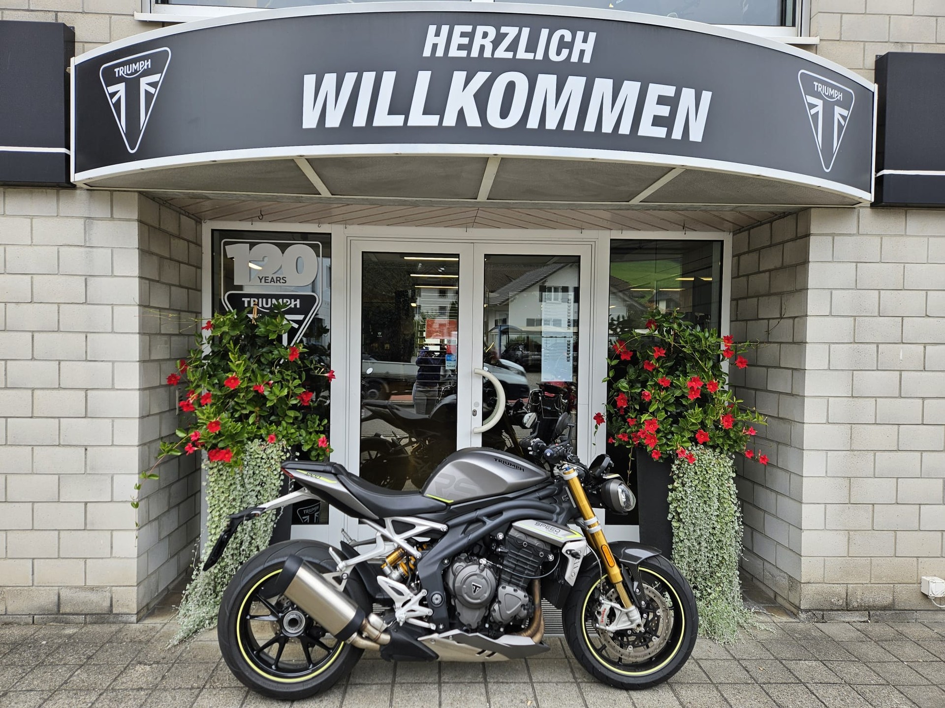 TRIUMPH Speed Triple 1200 RS-image-0