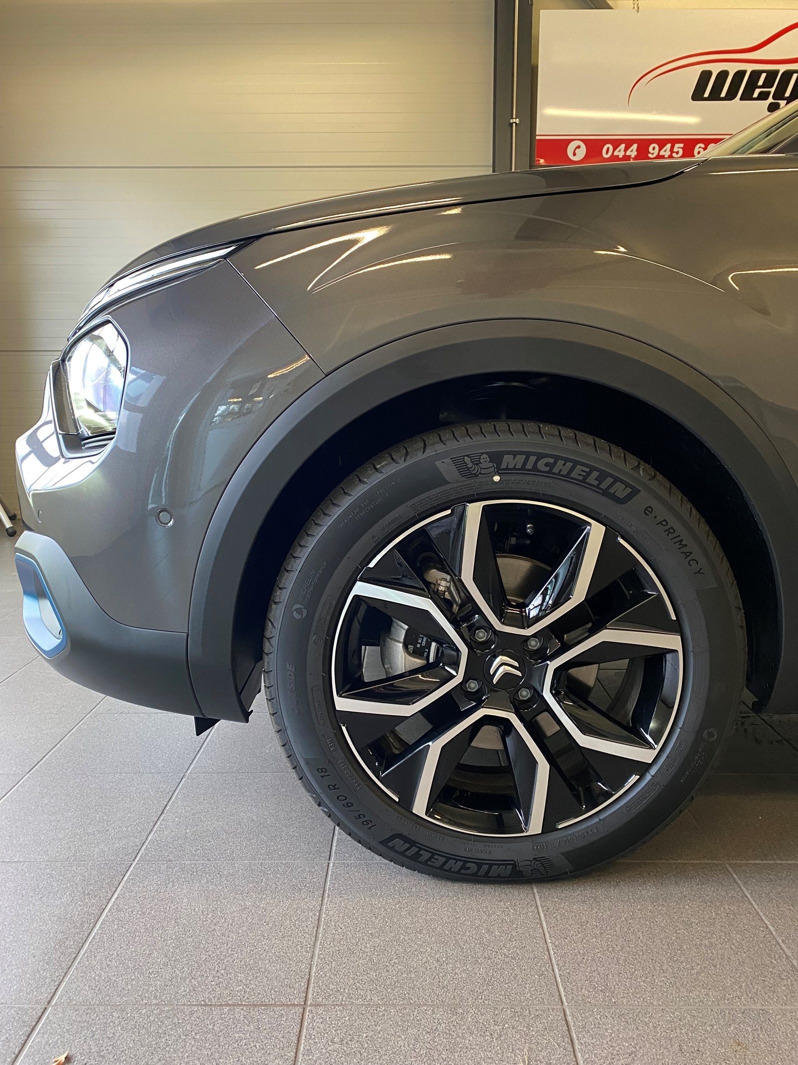CITROEN C4 X 100 kW Shine-image-5
