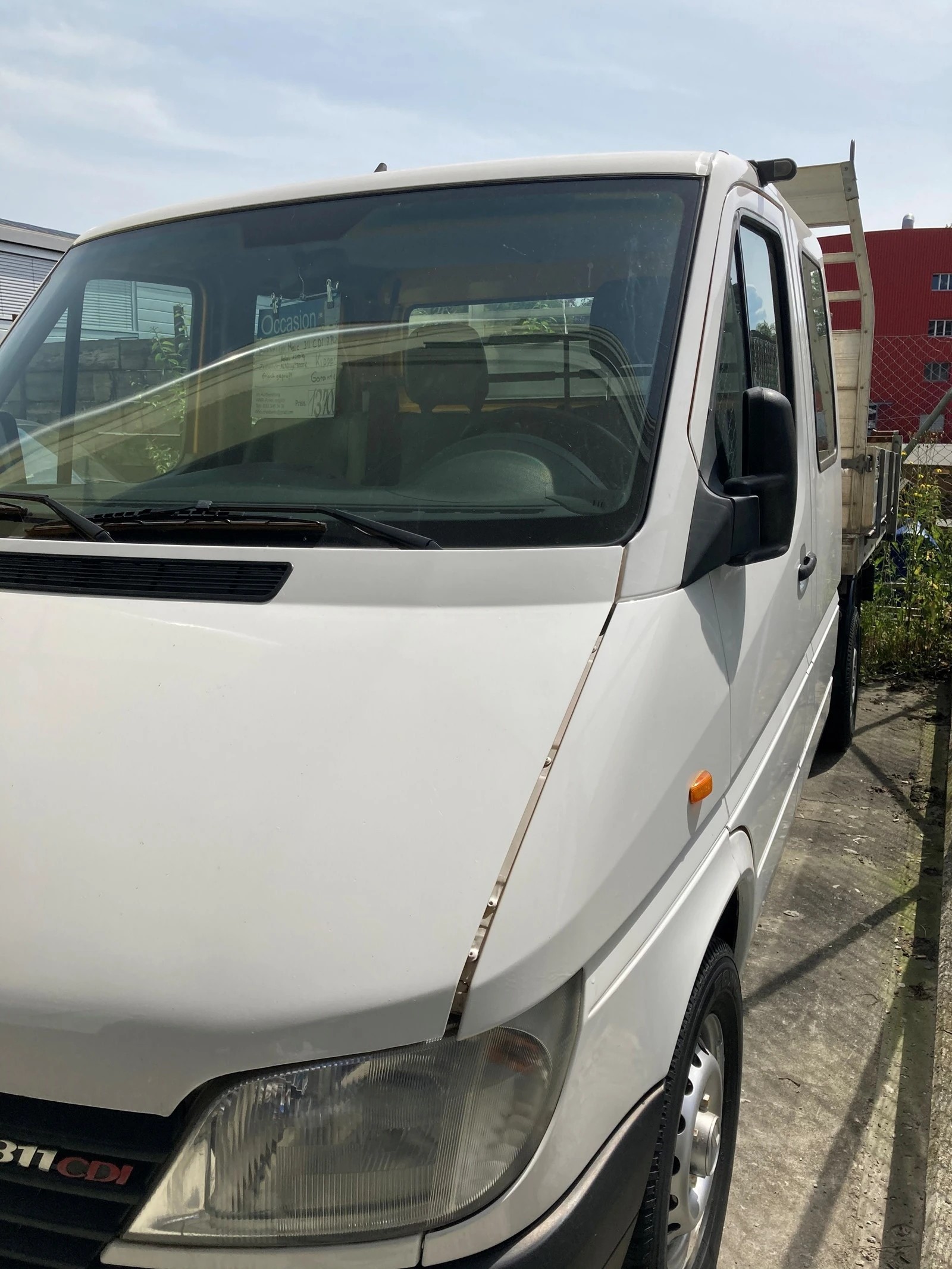 MERCEDES-BENZ 311 cdi-showroom-element-1