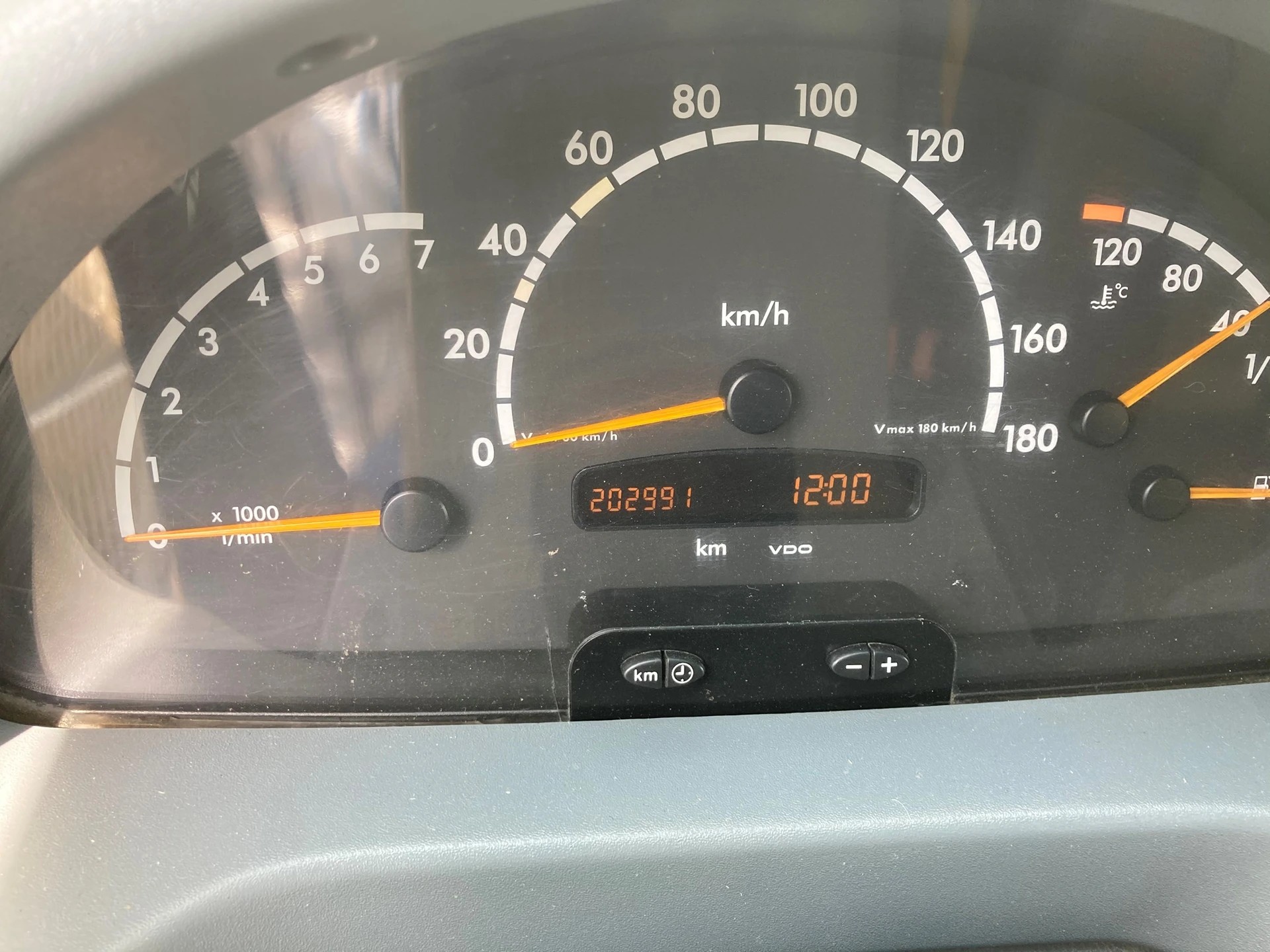 MERCEDES-BENZ 311 cdi-image-4
