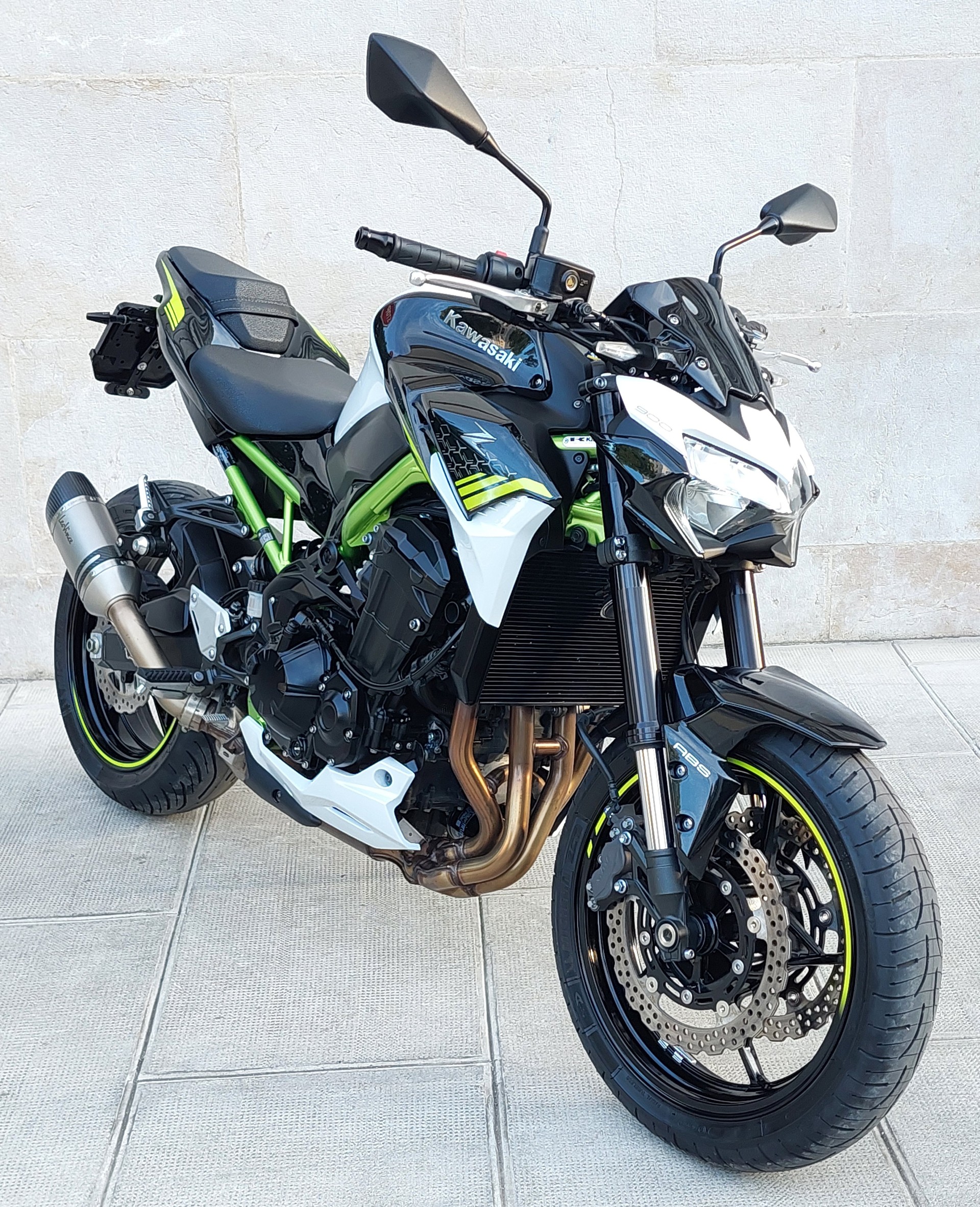 KAWASAKI Z 900-image-1