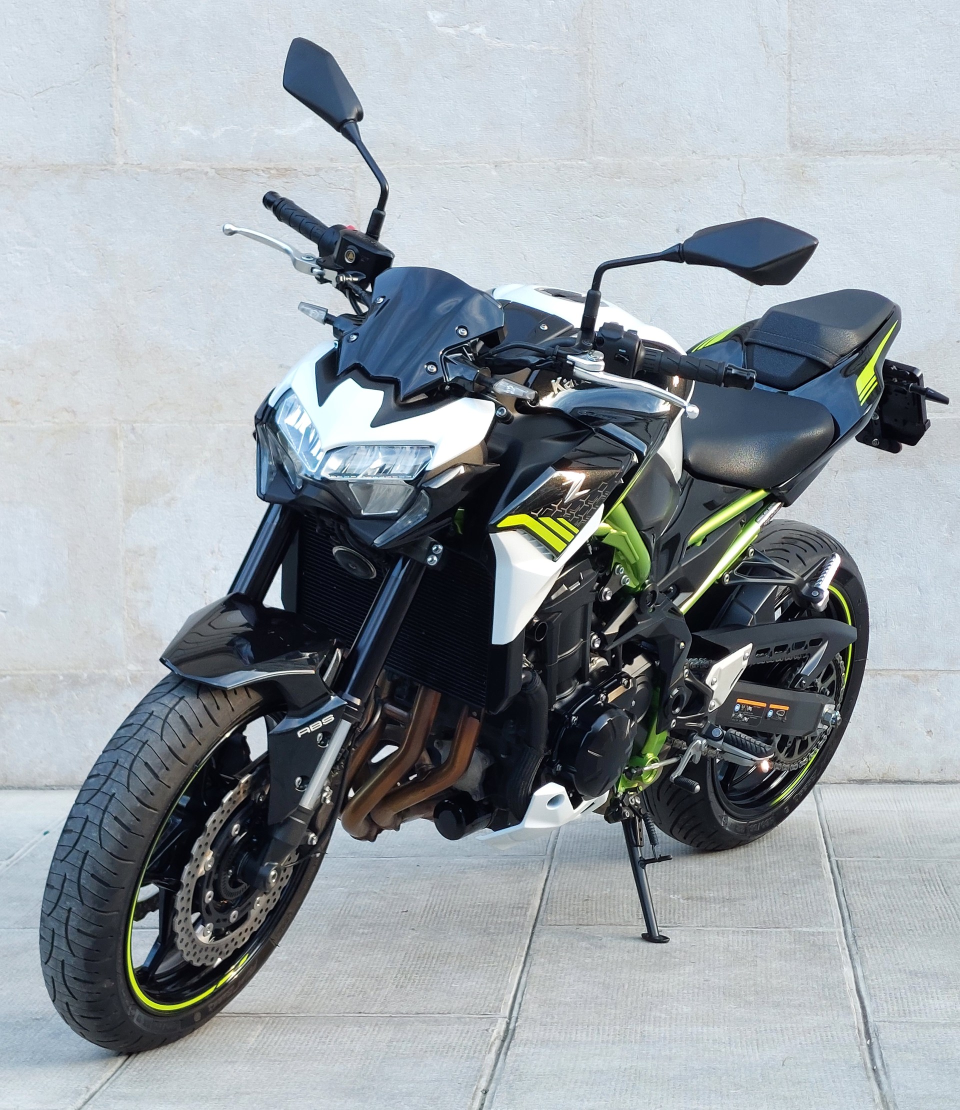 KAWASAKI Z 900-image-3