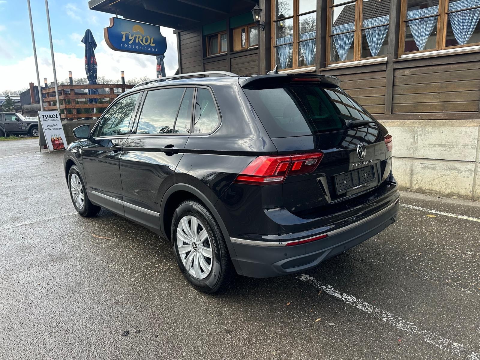VW Tiguan 1.5TSI Evo Starter-showroom-element-3